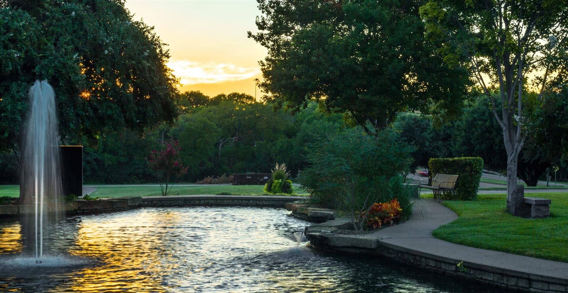 Lakeview Memorial Gardens: Avon Park Funeral Home & Cemetery