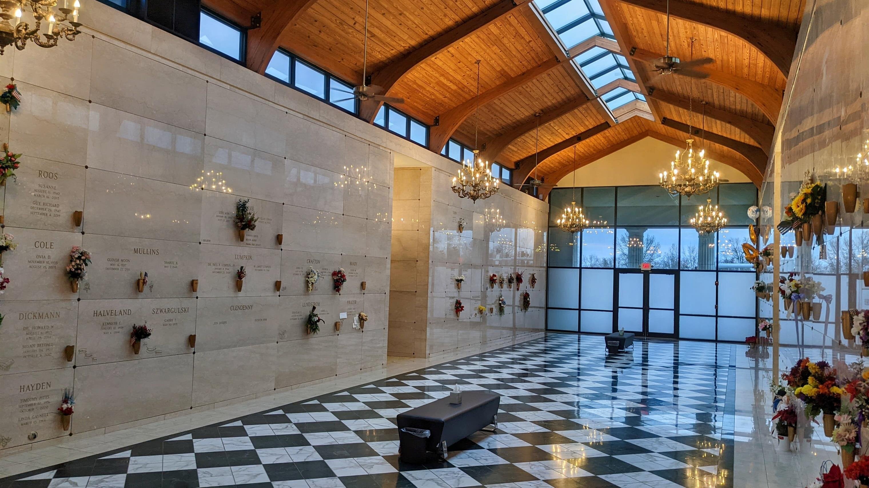 Chapel Hill Mortuary, Funeral Homes & Cemeteries - St. Louis, MO