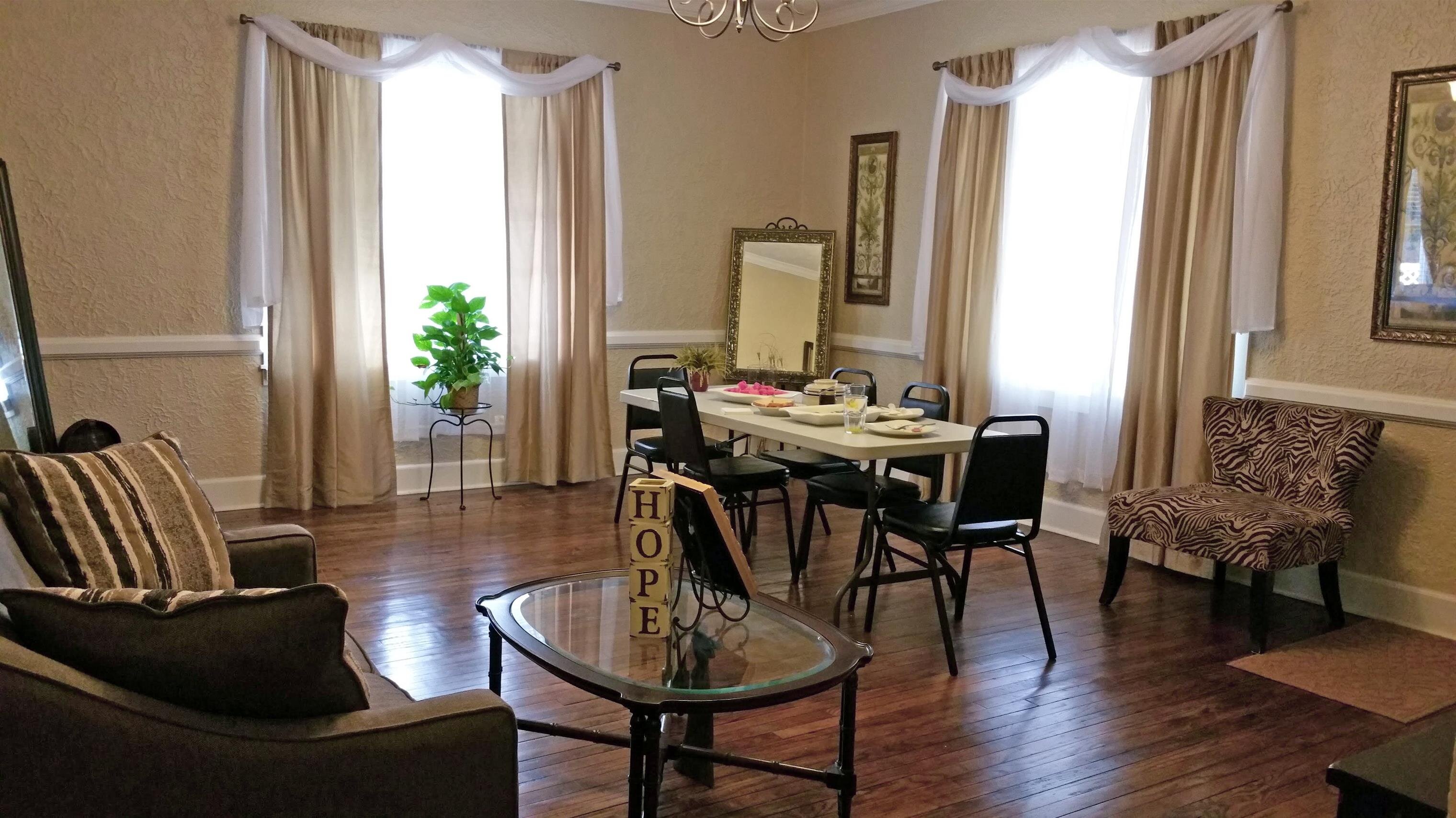 Newsom Funeral Home - Charleston, MS