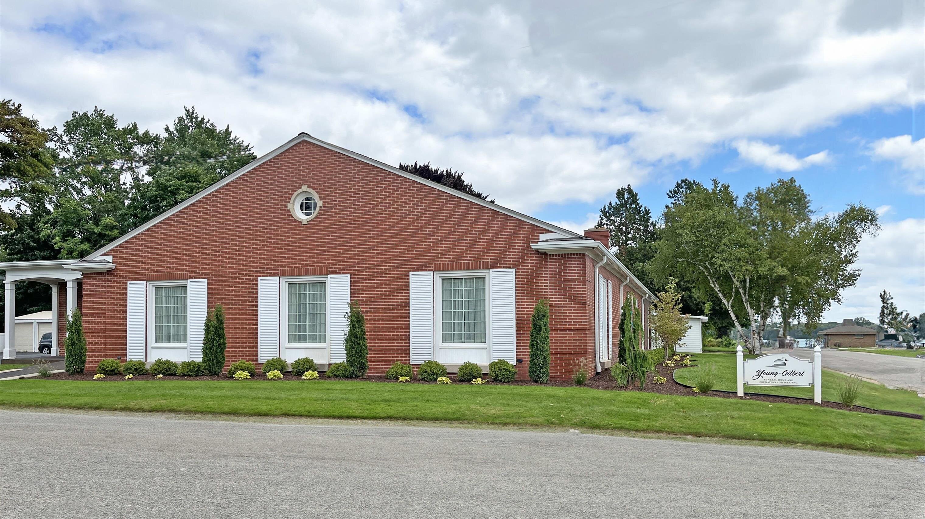 Gilbert Funeral Home Algonac Mi