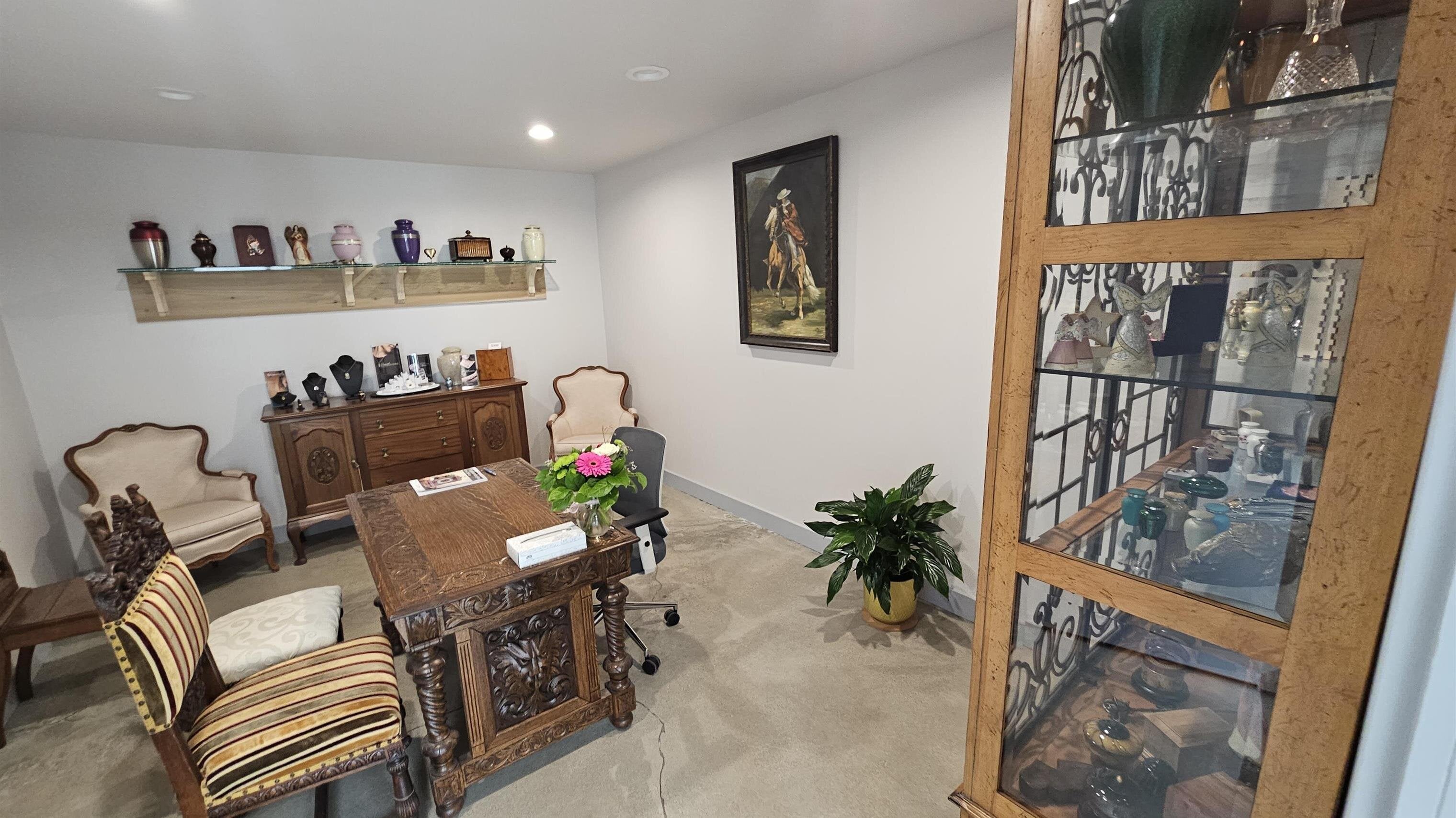 Ivy Lawn Funeral Home - Camarillo, CA