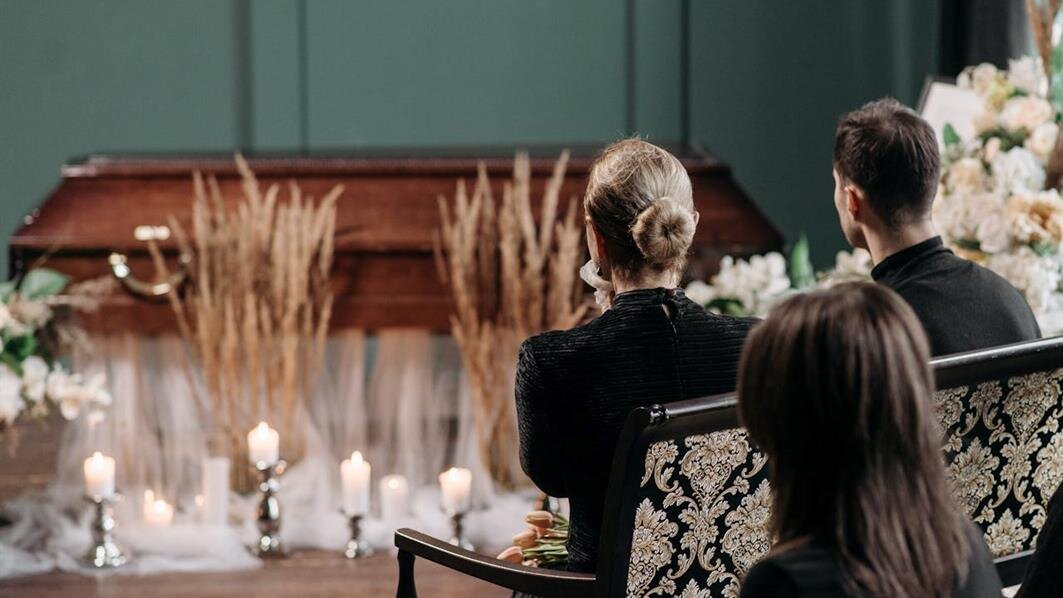 Gladstone, OR funeral home and cremations
