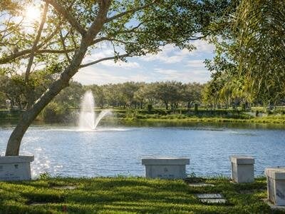 Holiday Schedule and Gardens Accessibility