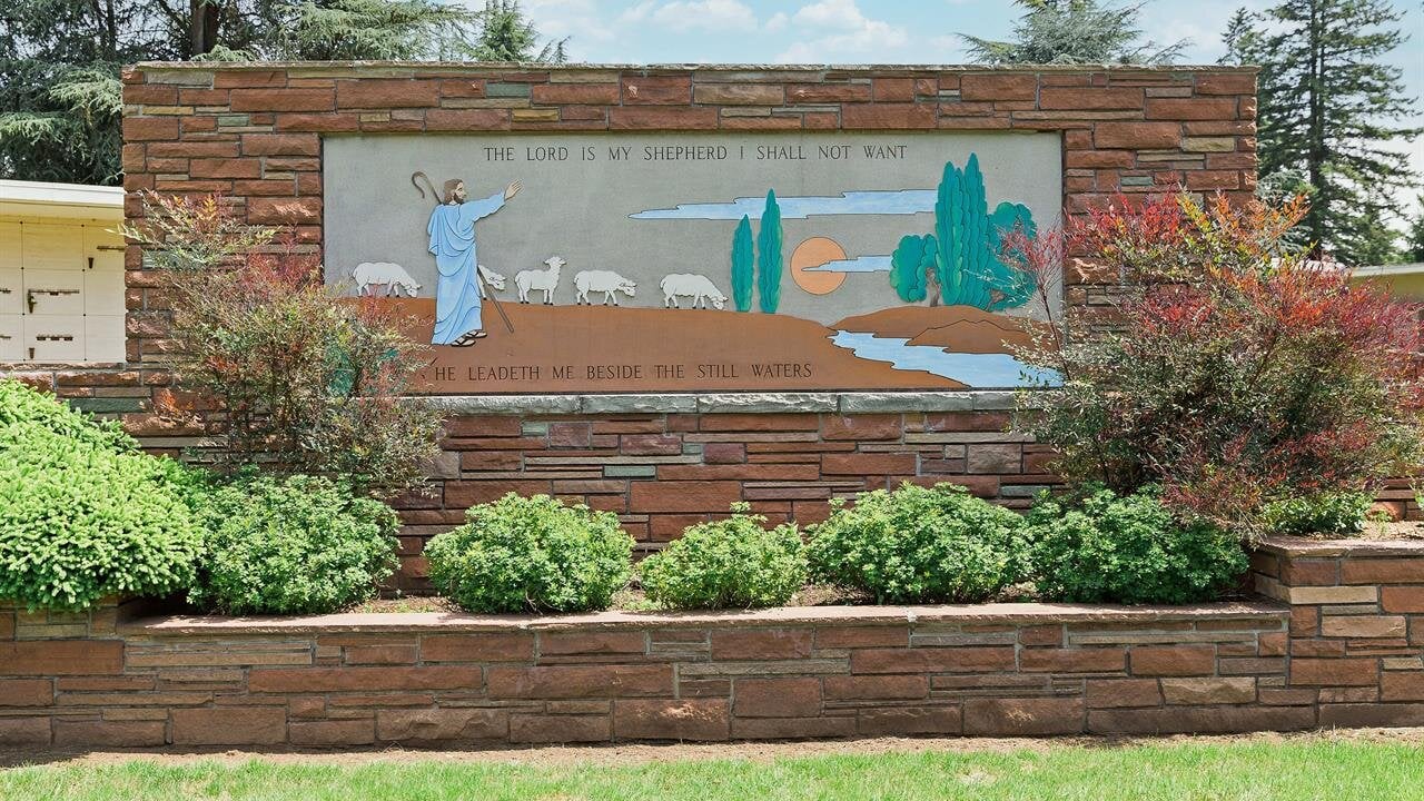 Evergreen Memorial Gardens Cemetery, Funeral Chapel and Crematory