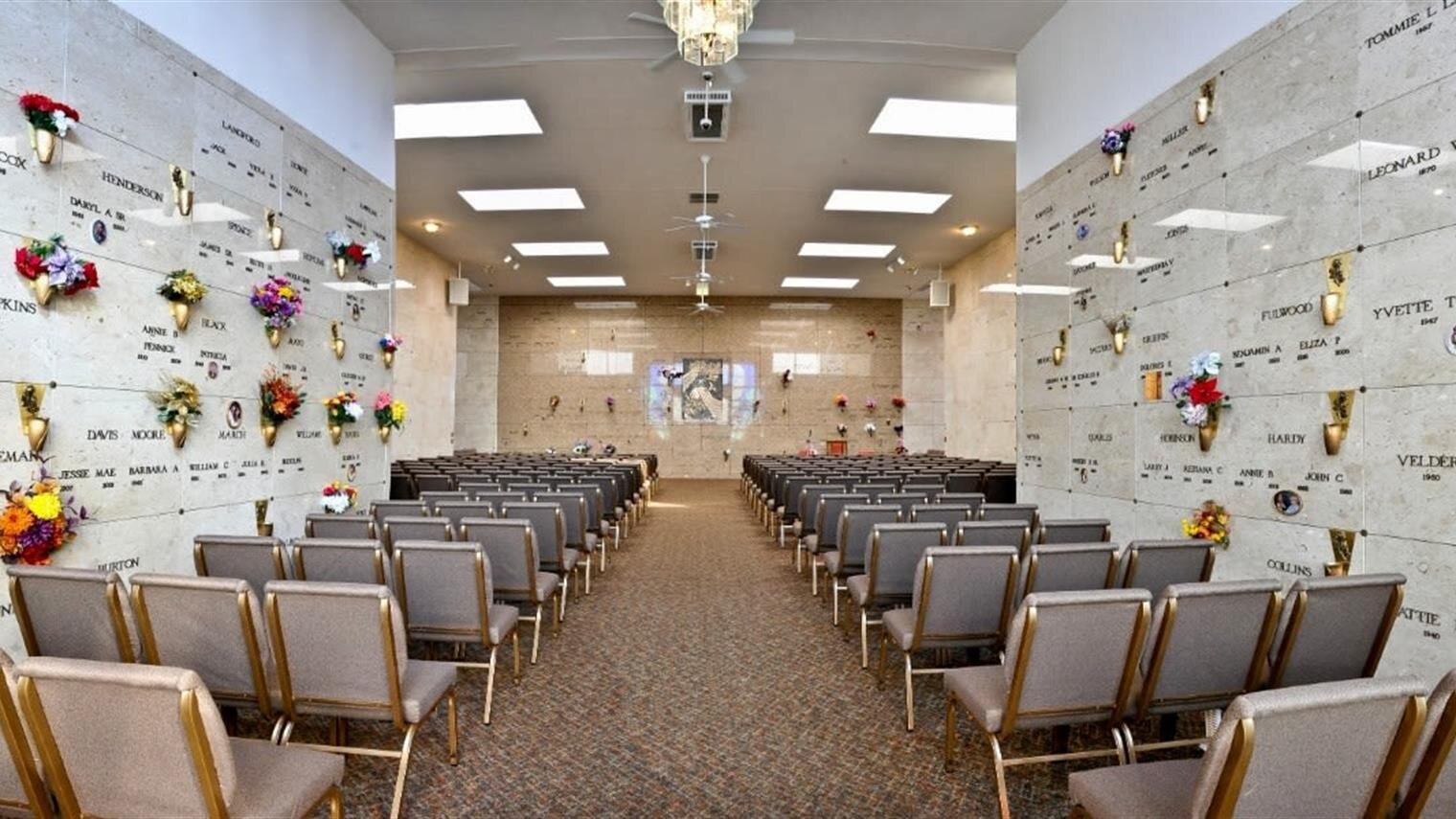 This serene space within the Grand Heritage Mausoleum doubles as a chapel, offering families an elegant indoor setting for