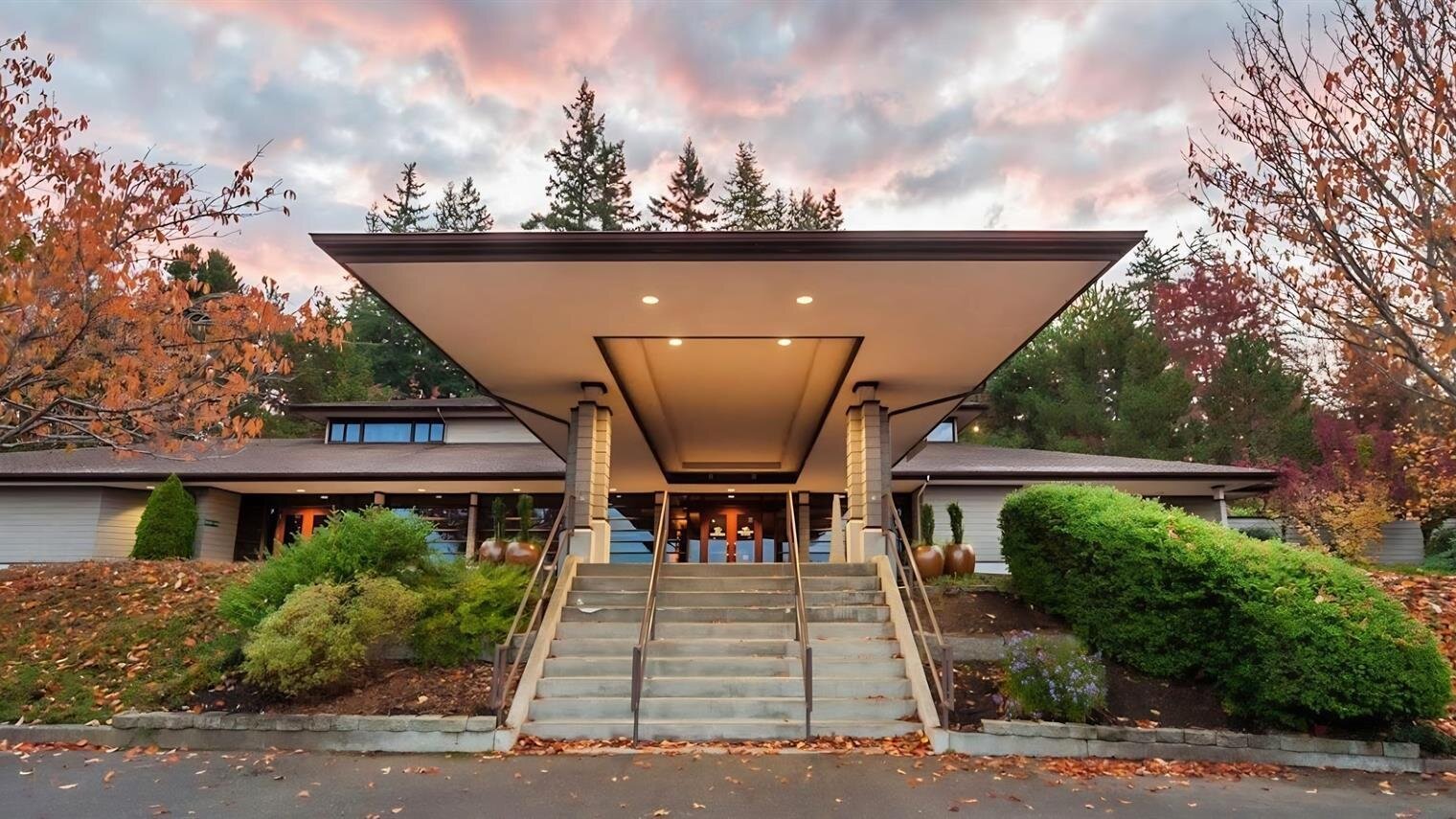 Moles Farewell Tributes & Crematory – Bayview Chapel