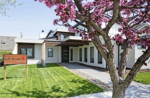 Lyle Reeves Funerals Inc., High River AB