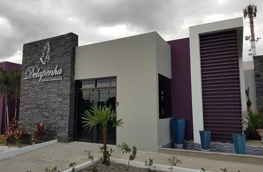 Delapenha Funeral Home (Kingston), Kingston