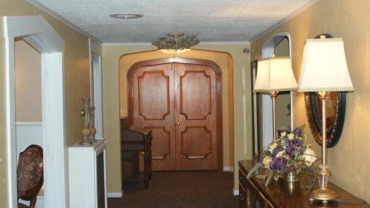 Brown-Winters Funeral Home and Cremation Service, Miami OK