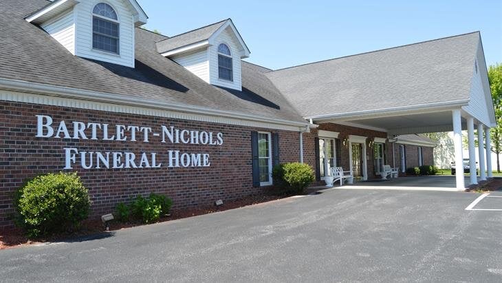 Bartlett-Nichols Funeral Home, Saint Albans WV