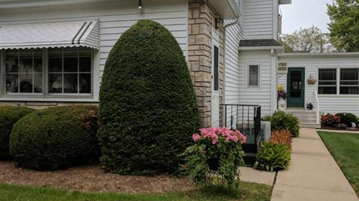 Fredrick Funeral Home, Hampshire IL