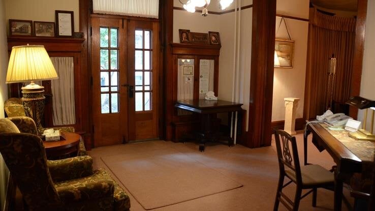 Jones Funeral Home, Dixon, Dixon IL