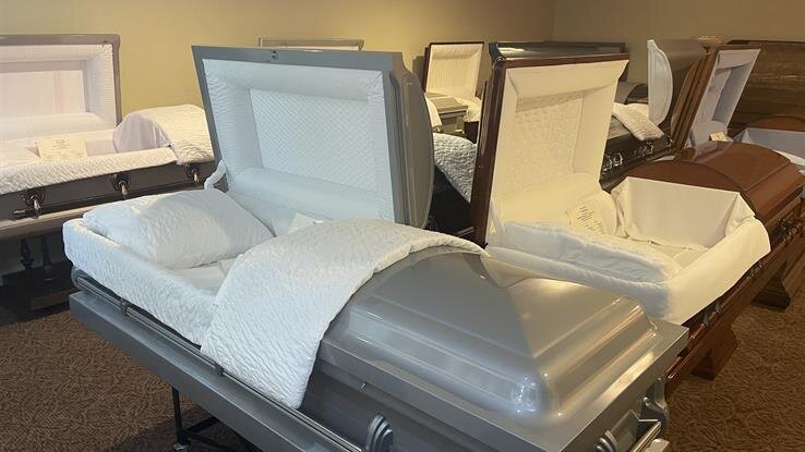 Bailey Funeral Home, Vienna IL