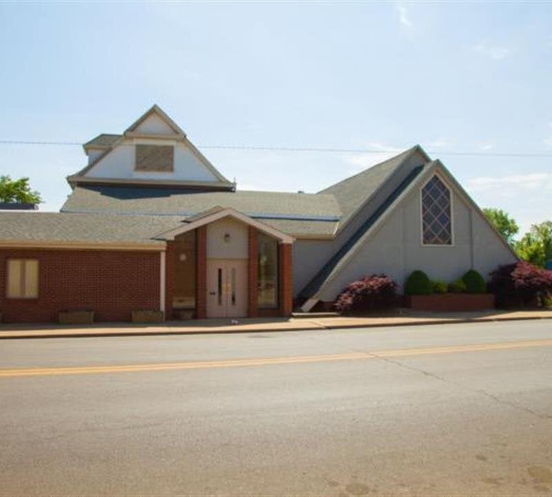 Ford & Sons Sprigg St. Funeral Home, Cape Girardeau MO