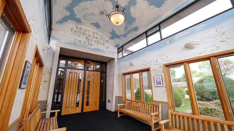 Rozga-Walloch Chapel - Rozga Funeral & Cremation Services, Milwaukee WI