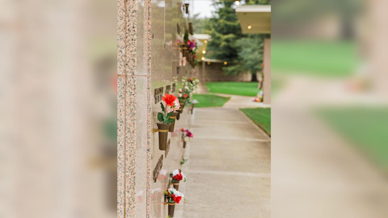 Evergreen Memorial Gardens Cemetery, Funeral Chapel and Crematory