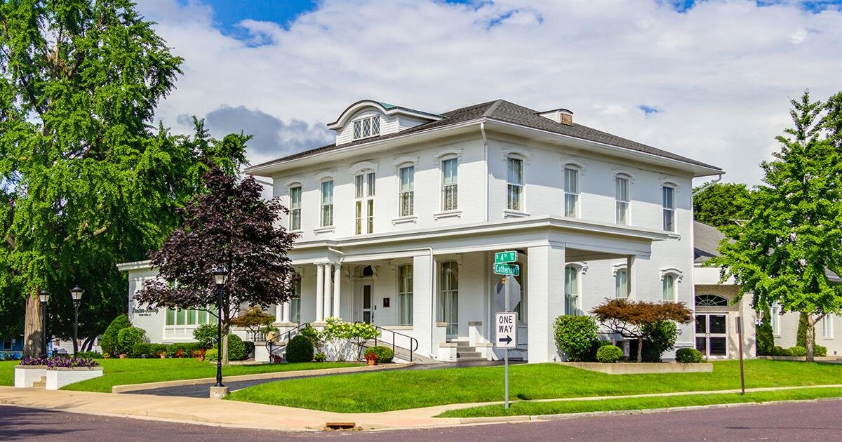 Facilities & Directions | Preston-Hanley Pet Crematory - Pekin, IL
