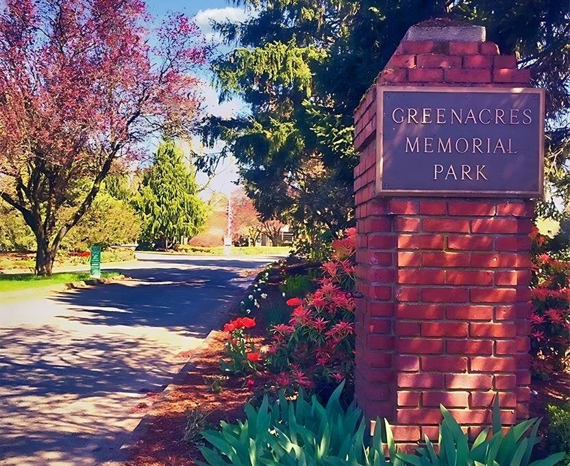 Greenacres Memorial Park sliding image background