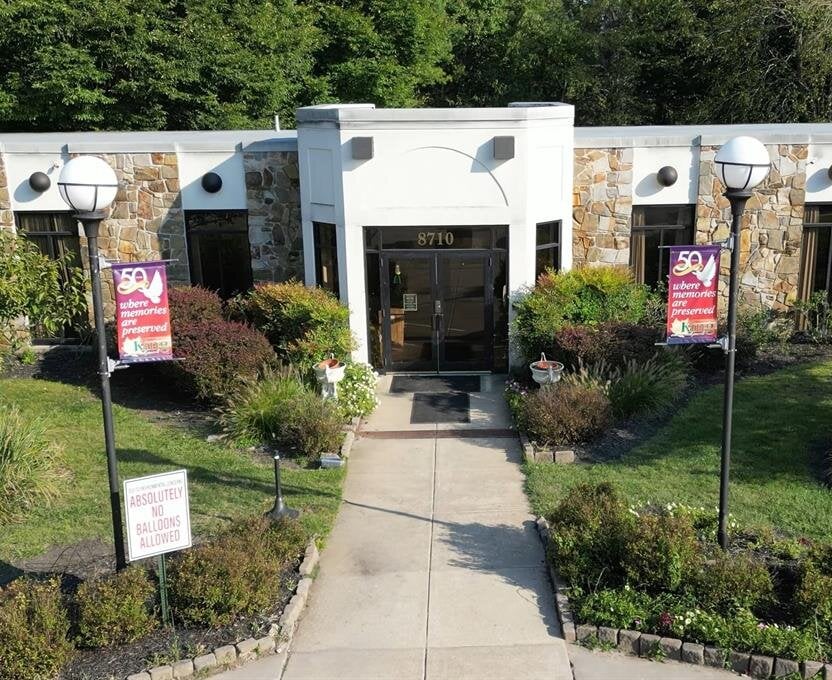 King Memorial Park sliding image background