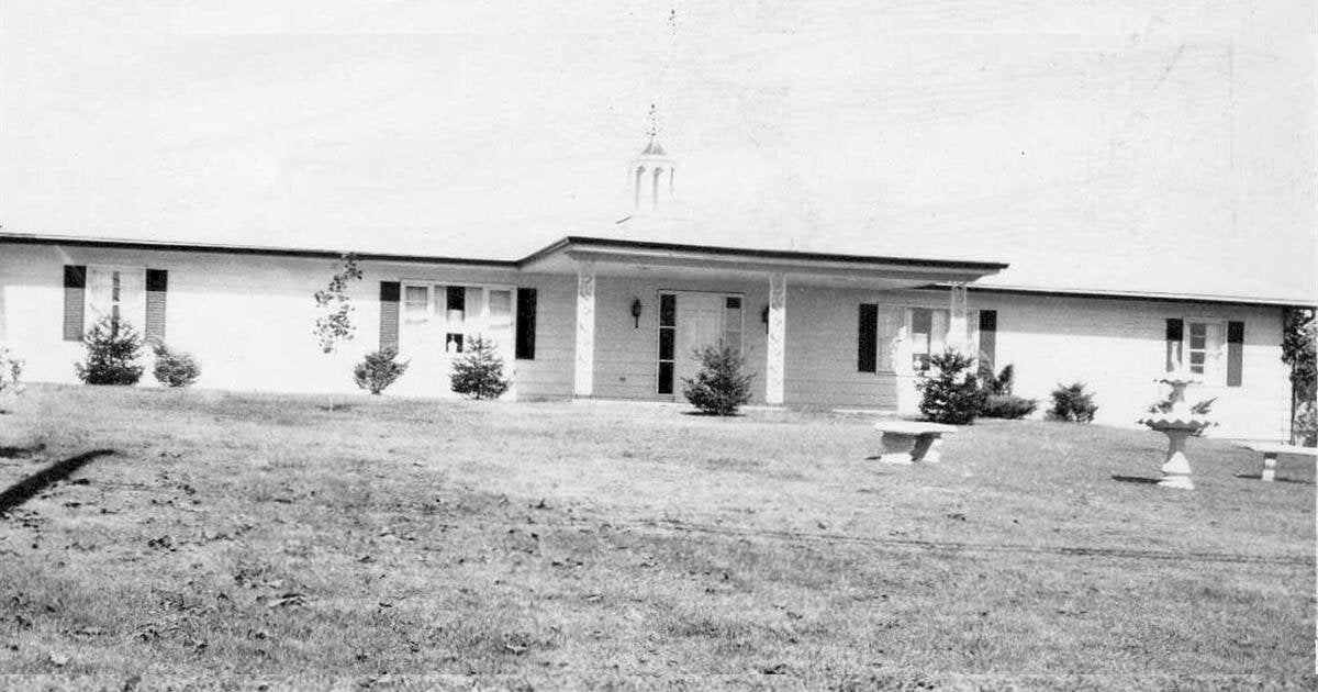 History & Staff | Gene H. Corl Funeral Chapel Inc - Monroeville, PA