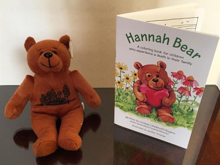 Hannah Bear - A coloring book for children