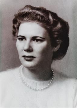 A woman with a pearl necklace