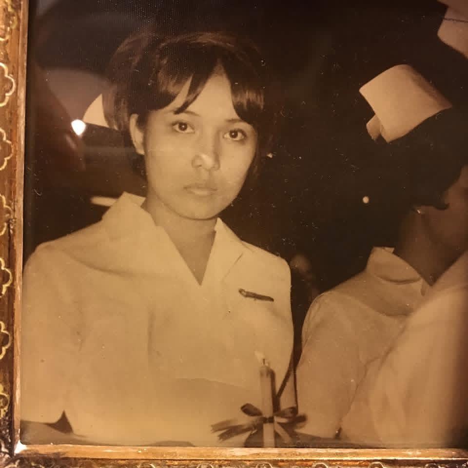 A woman in a frame