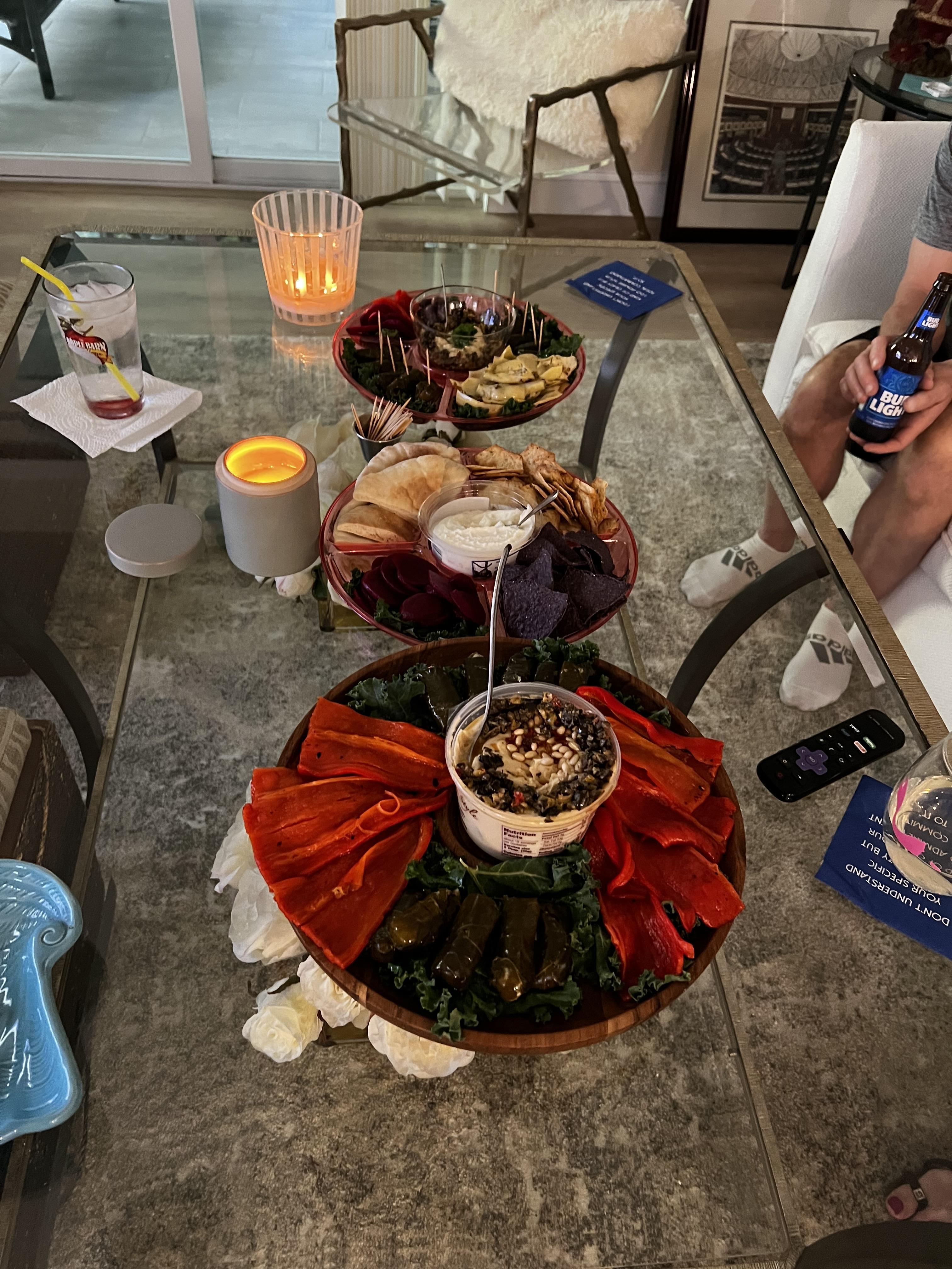 A table with food on it