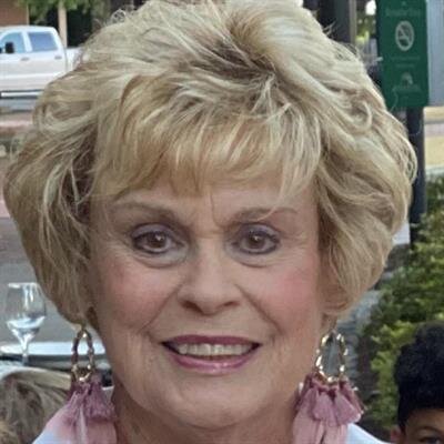 Mrs. Carey Clarke Collinsworth Holt