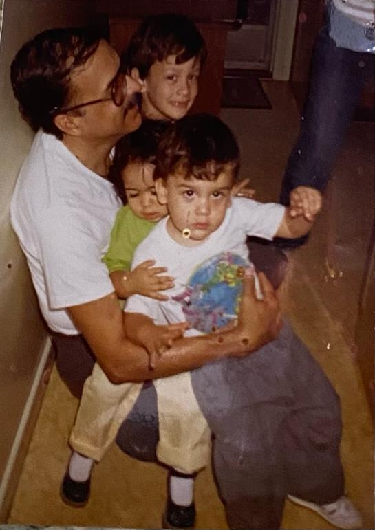 https://www.steversonhamlinhilbish.com/obituaries/Abiezer-Martinez/#!/PhotosVideos/00000000-0000-000