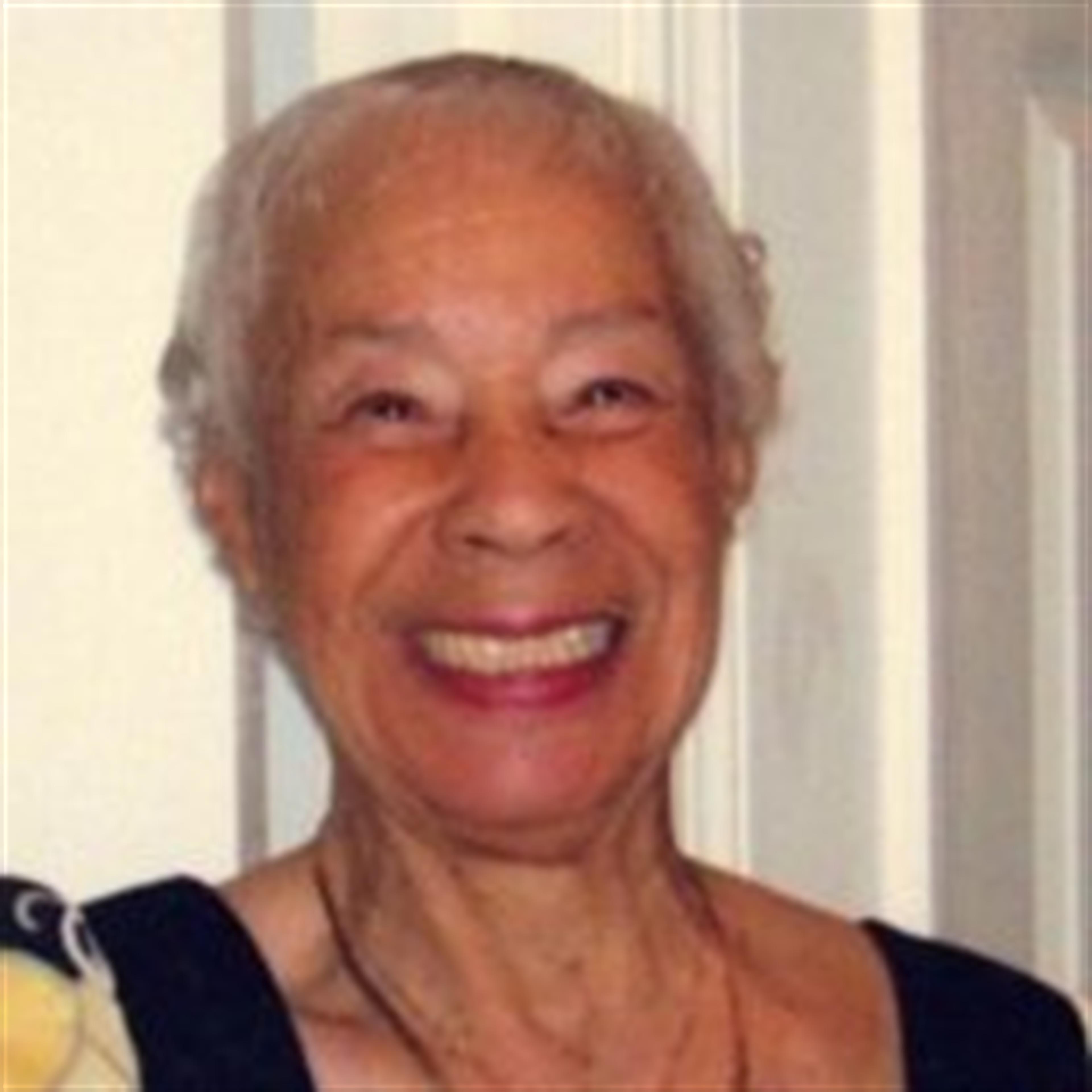 Loretta J Phipps