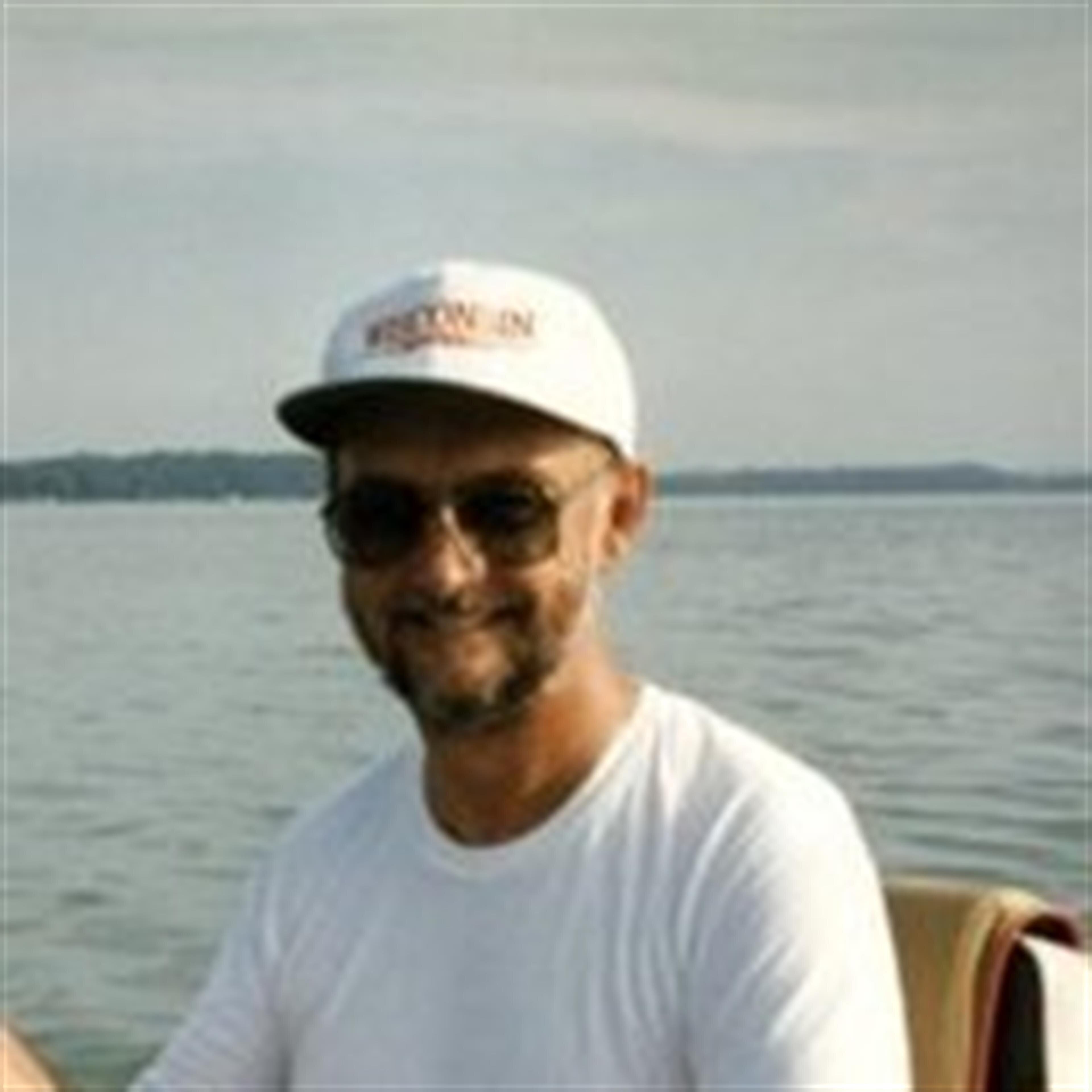 Gary J Petersen Sr