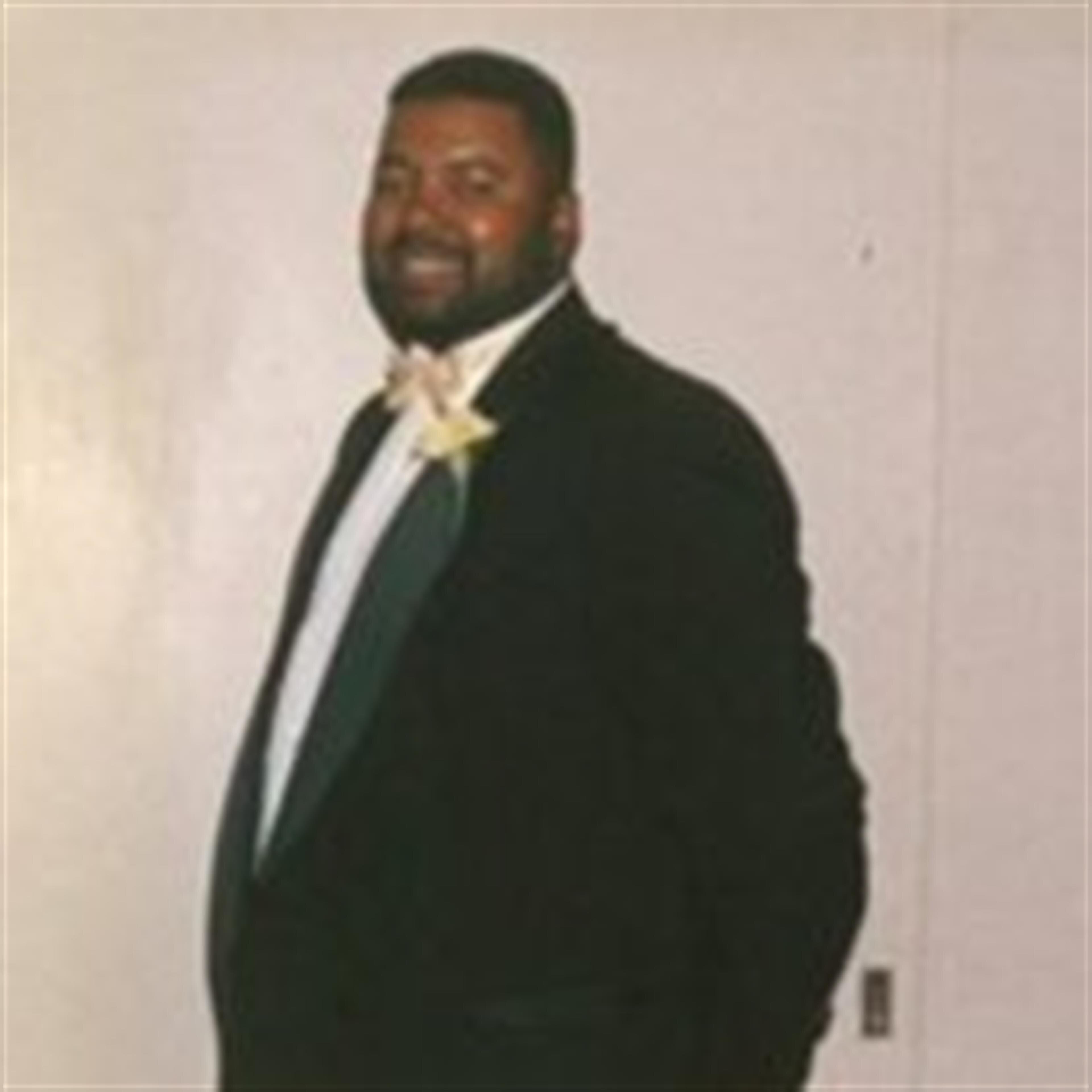 Raymond  Brown