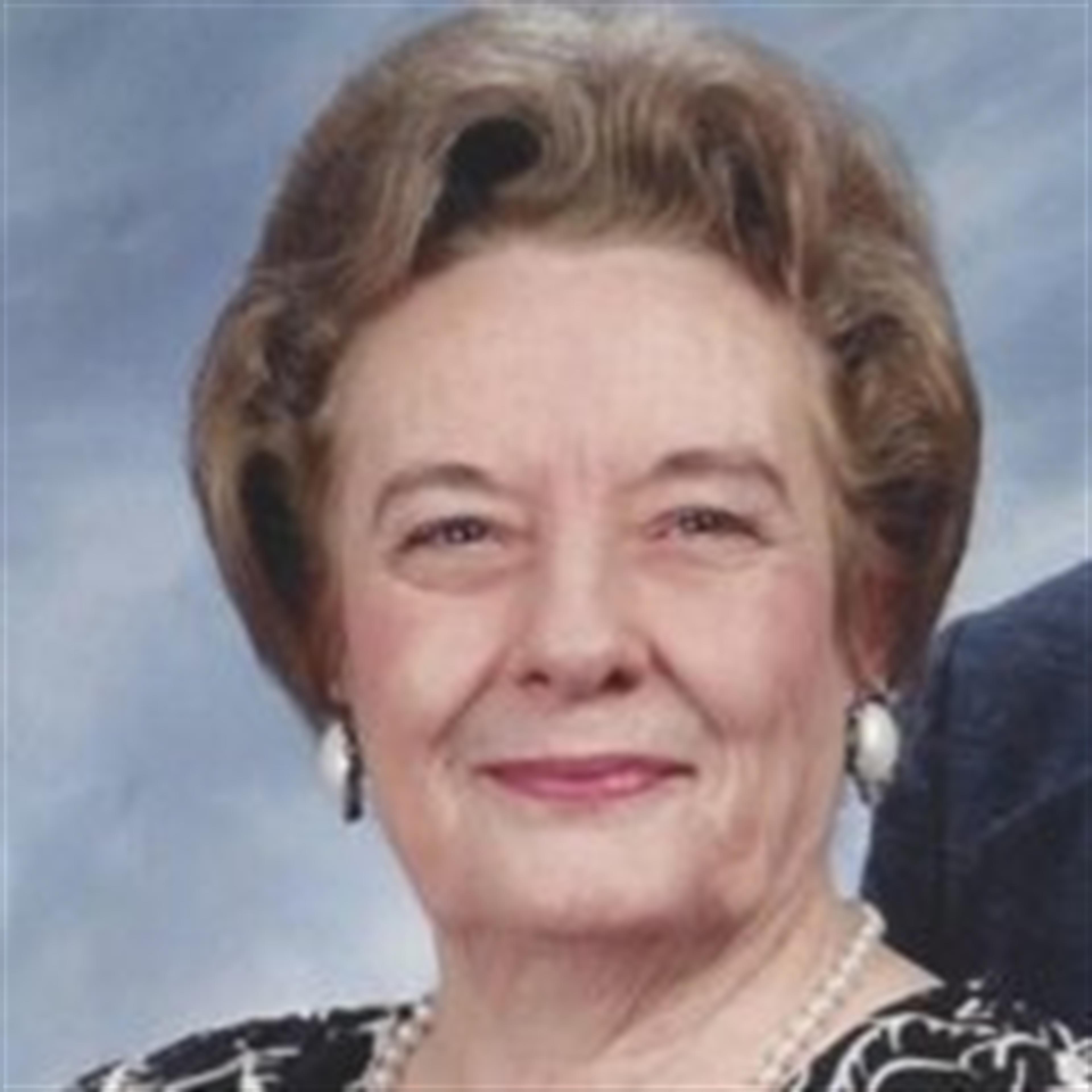 Elizabeth Hunter