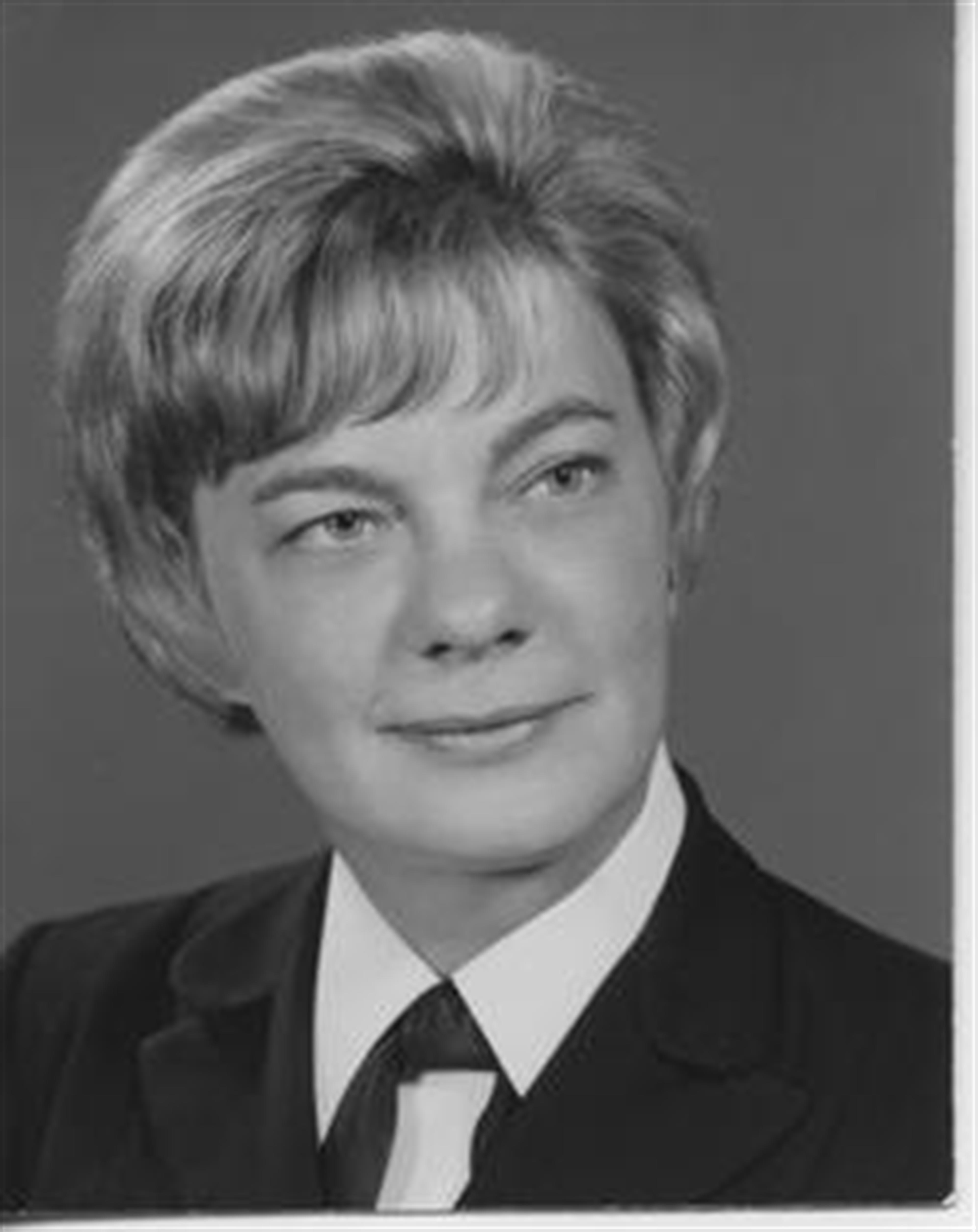 Viola D Curry's obituary picture