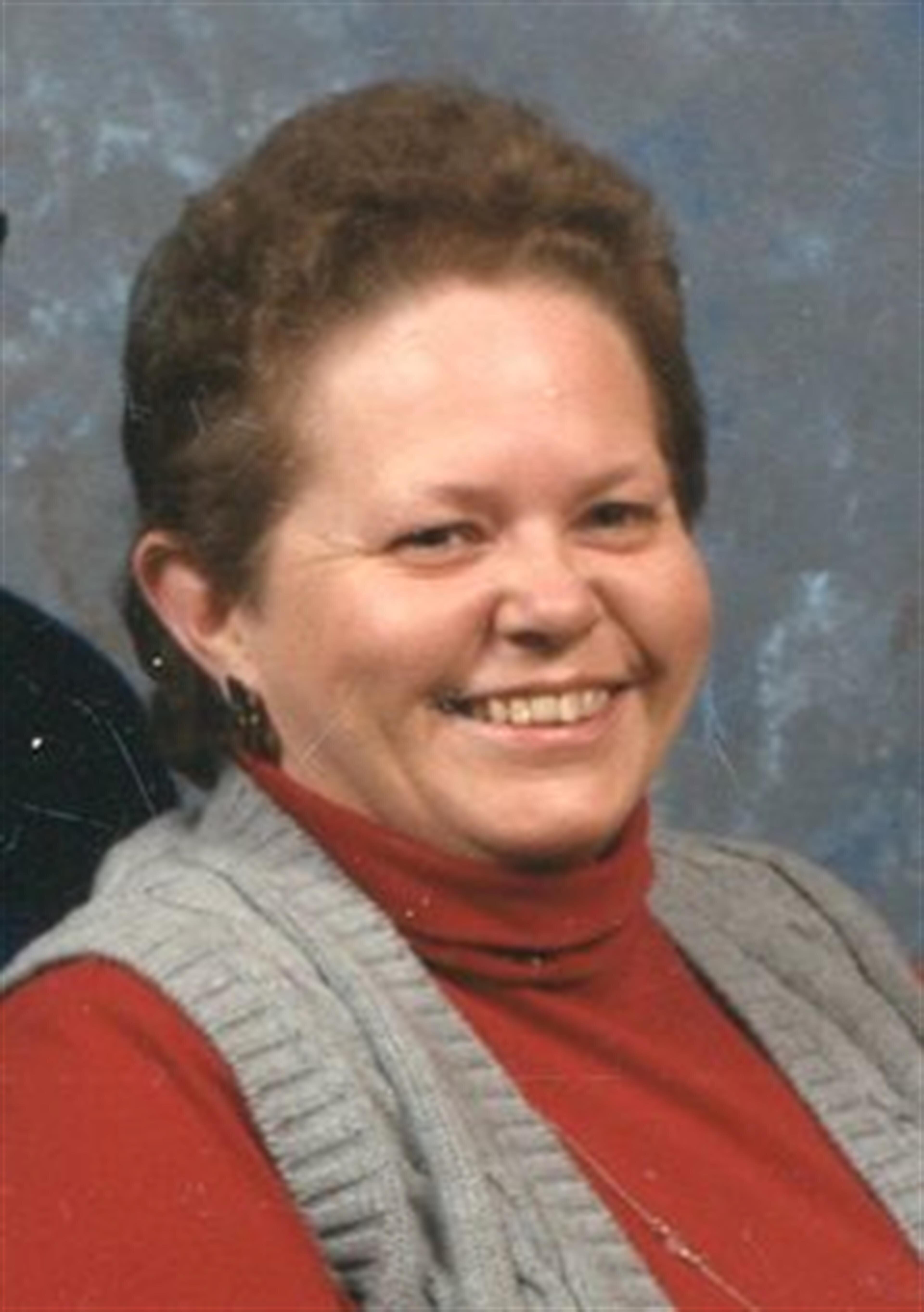 Carolyn Lee Tucker