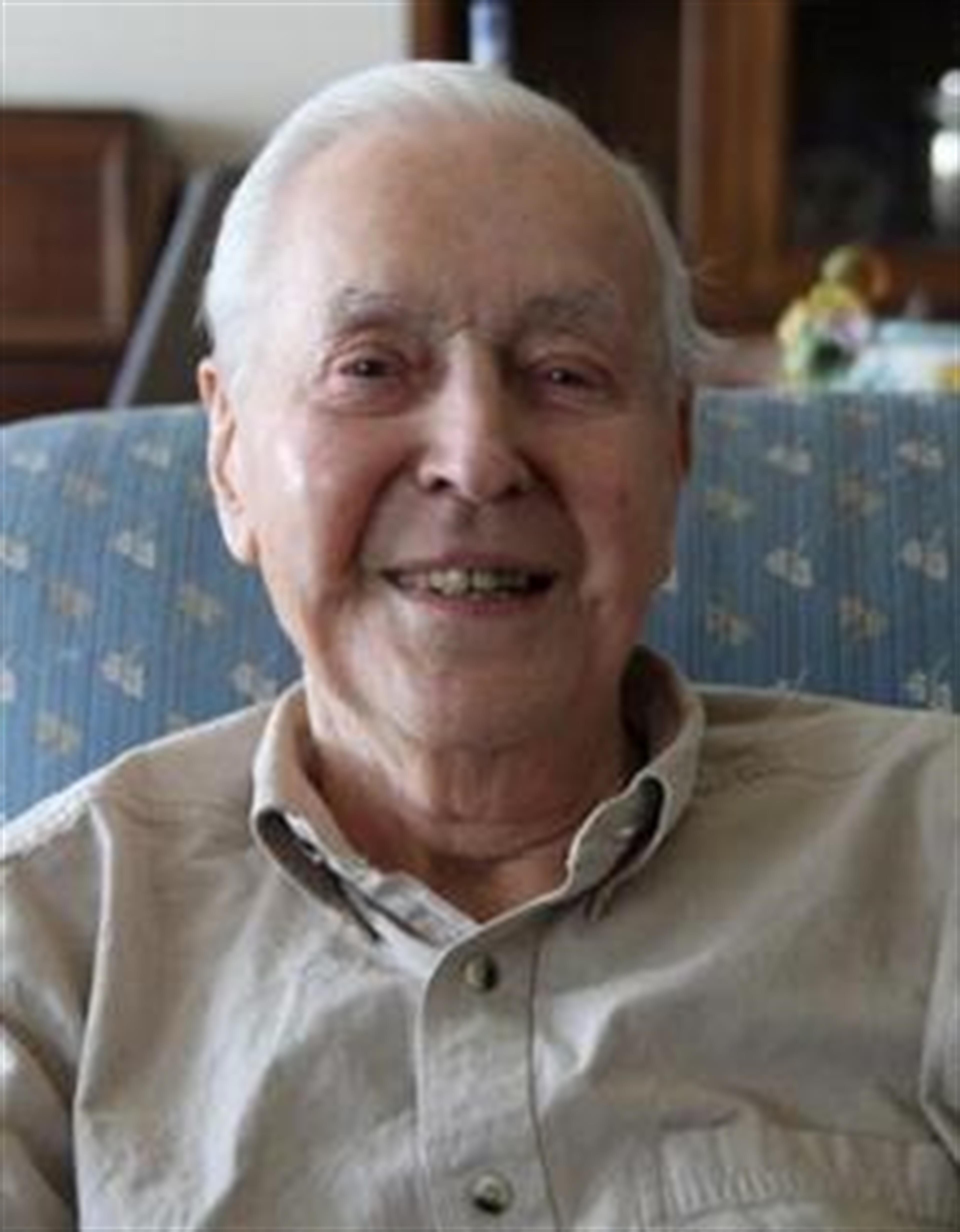 Howard H. Parker's obituary picture