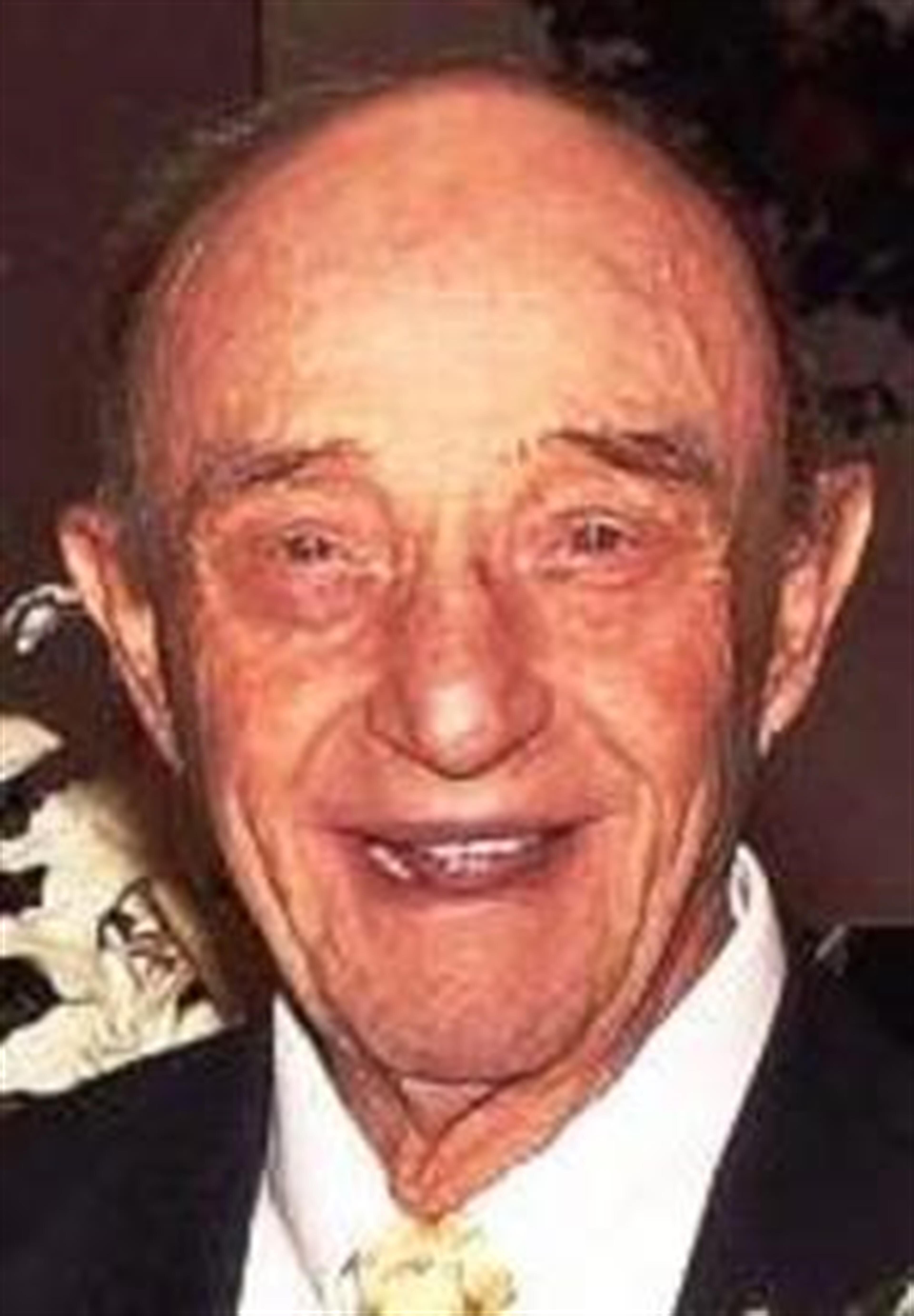 Martin  Priest