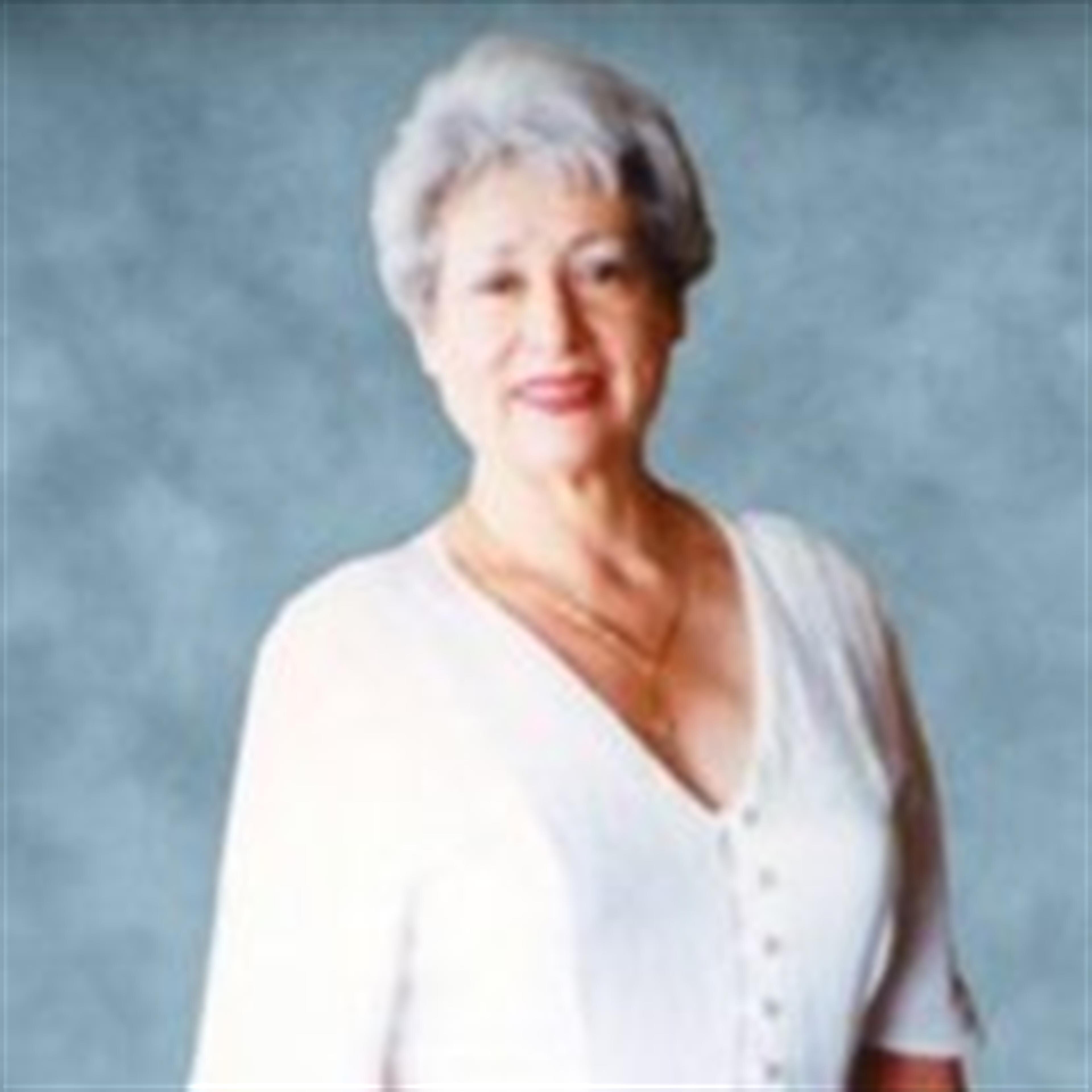 EDNA LILY LUNA