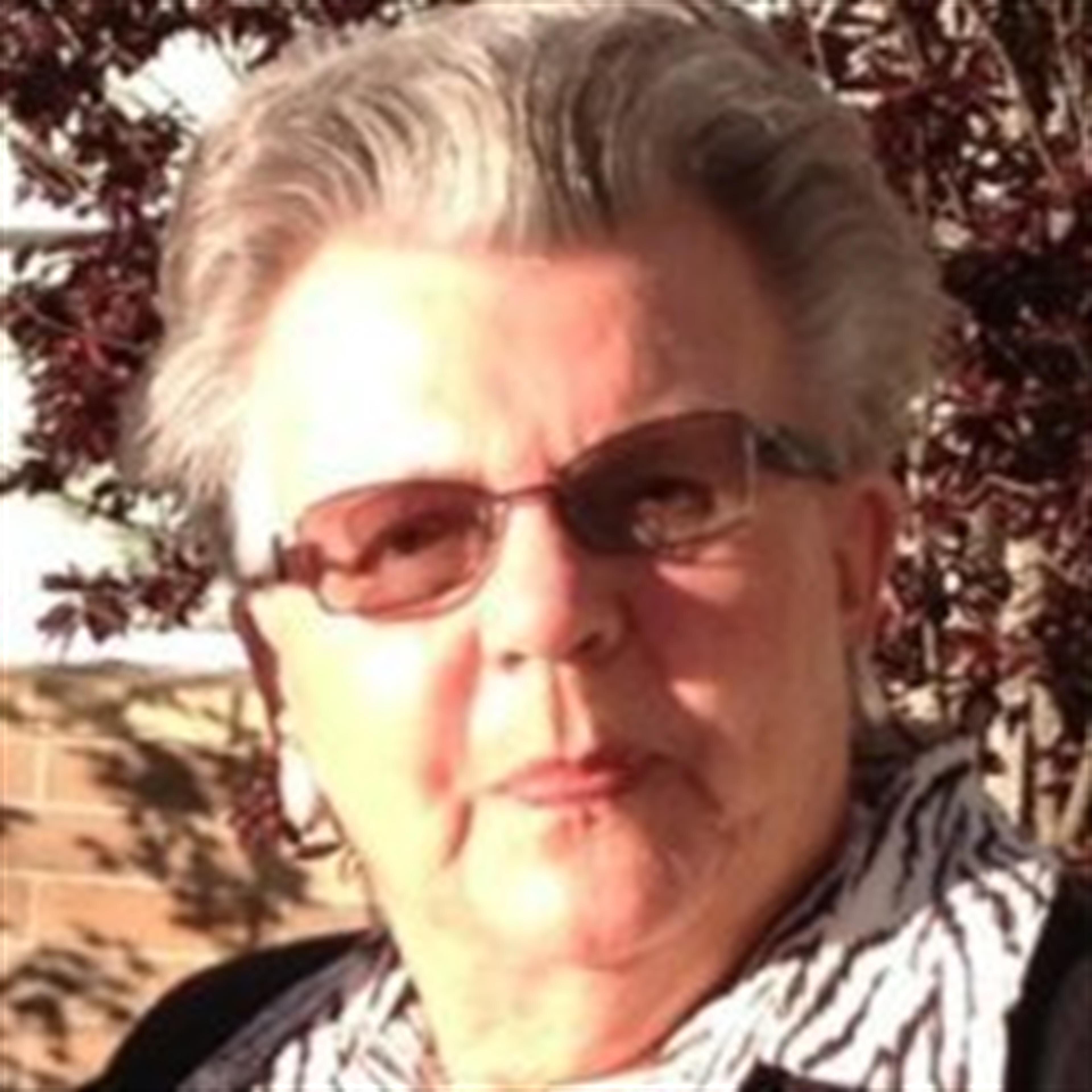 Elizabeth R.  McNary