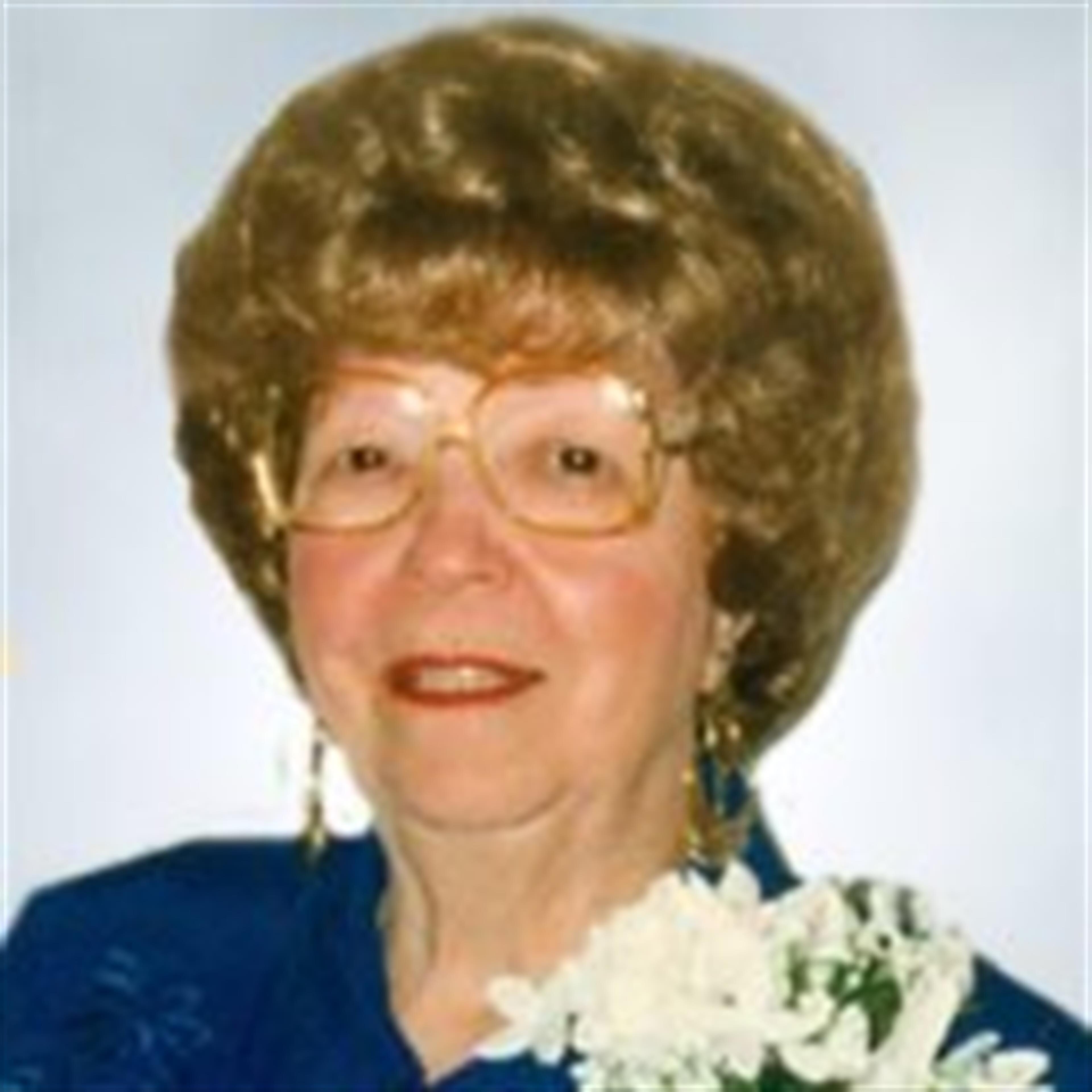 Mrs. Lois Elaine  Roach