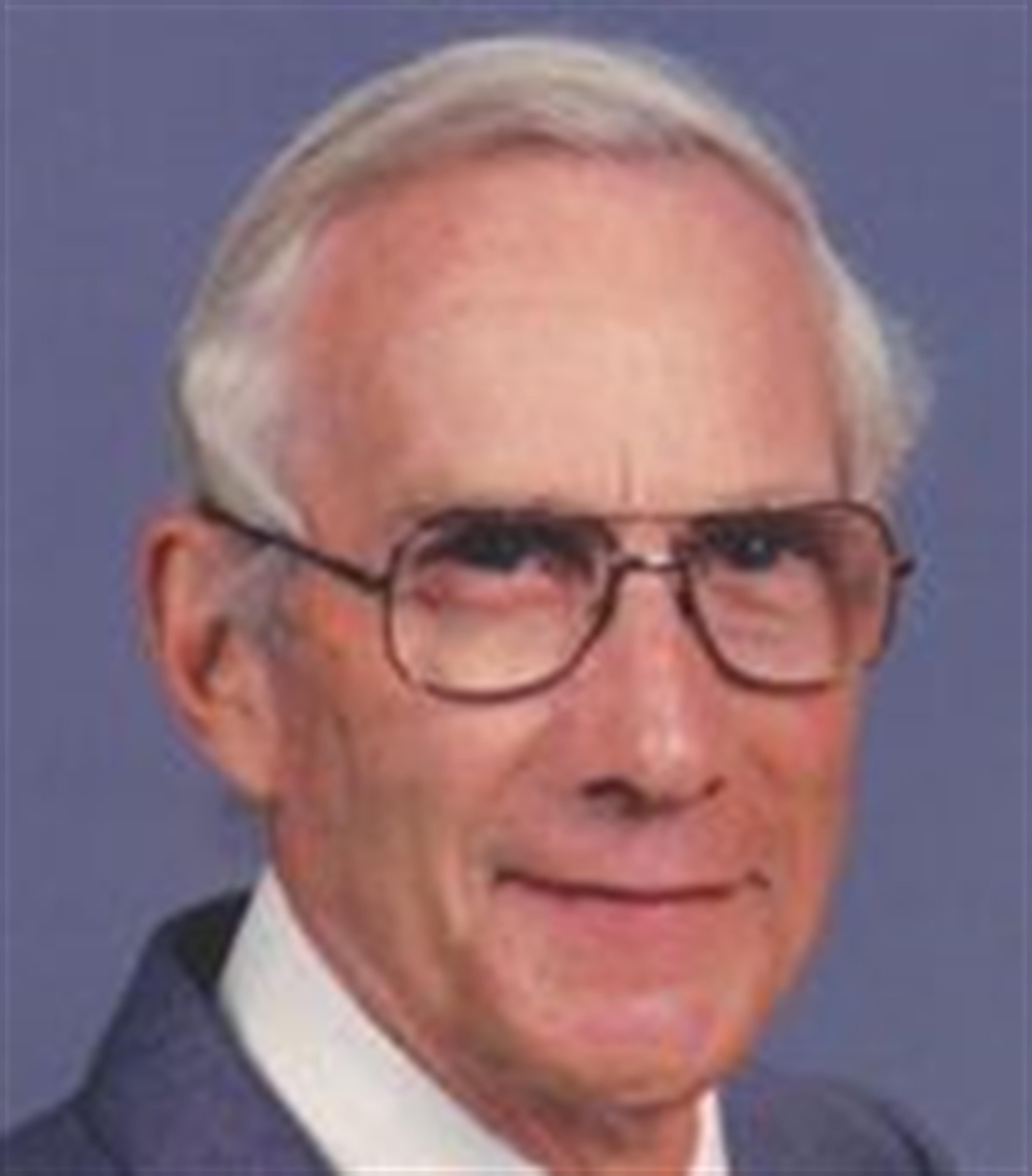 Darwin Clyde Cedarleaf