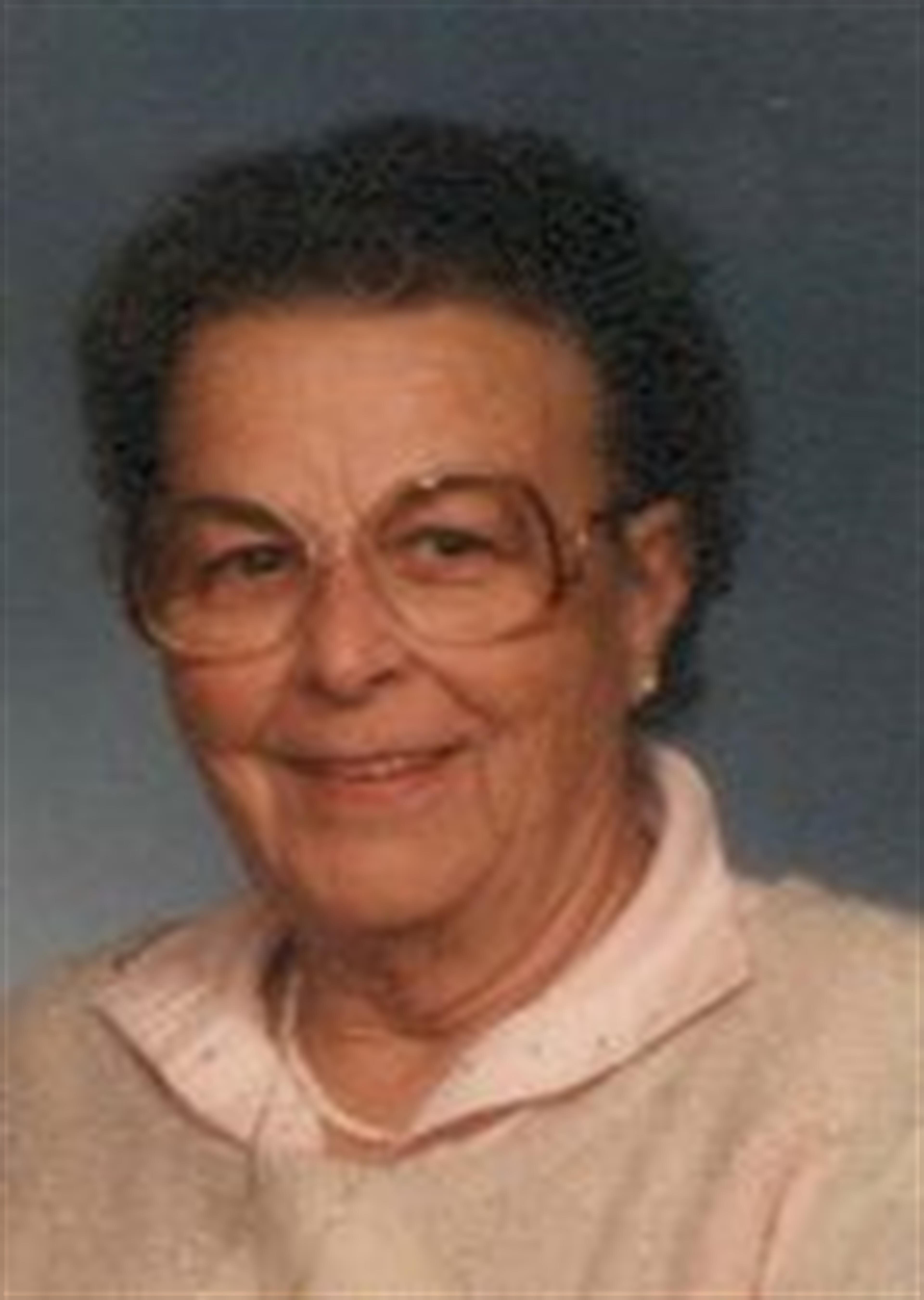 Gloria McDonald Curtis