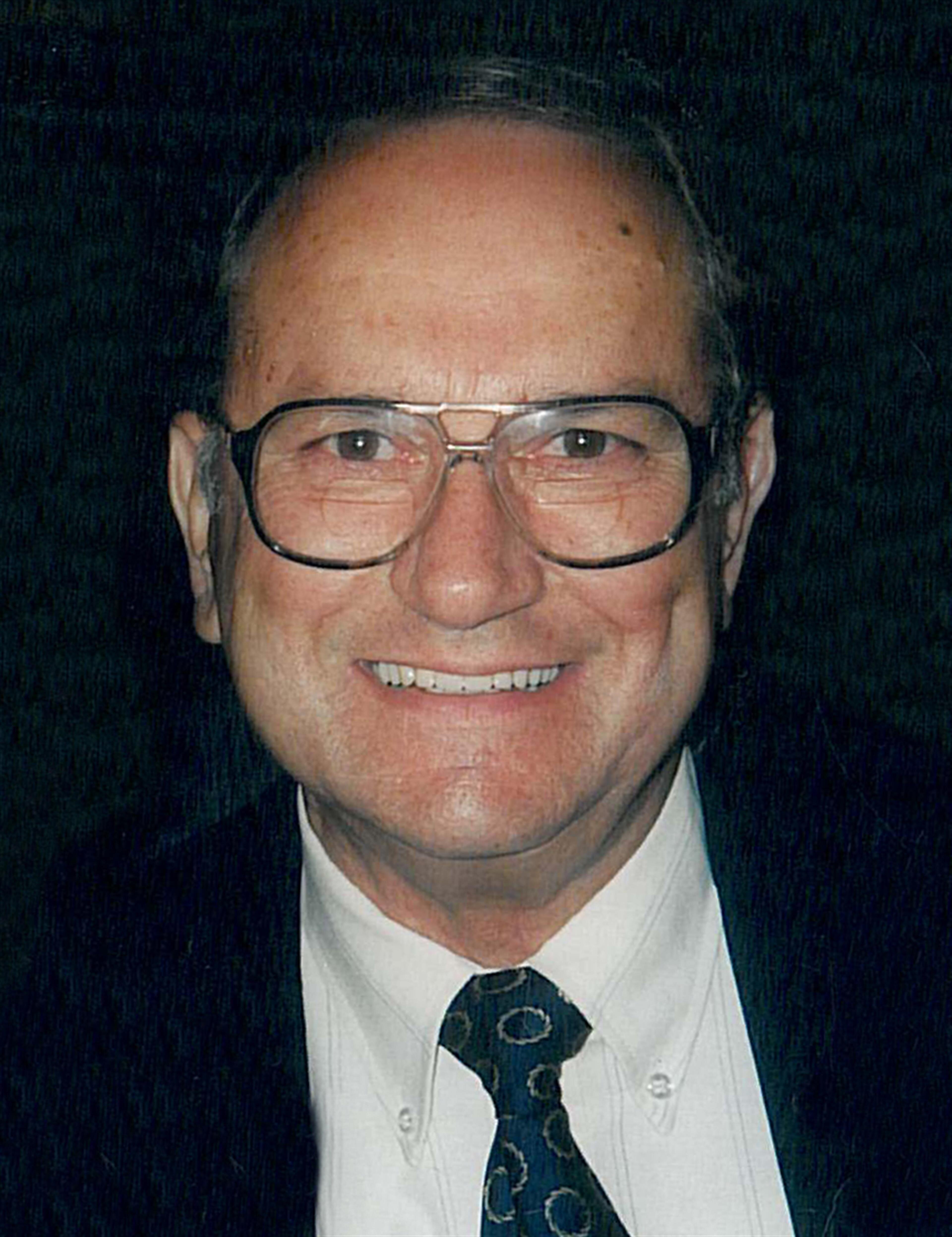 Dewey DeKerlegand