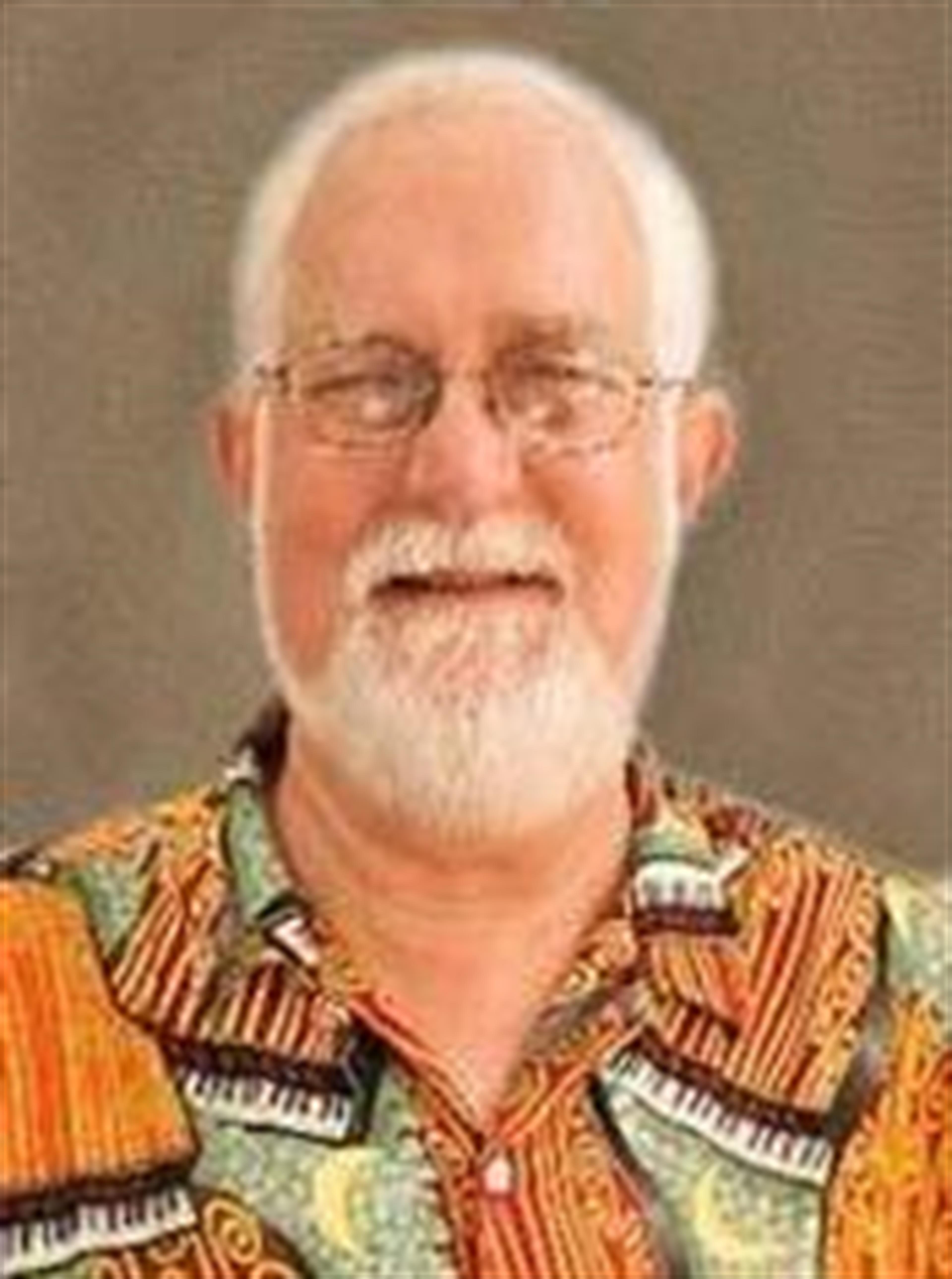 Larry Hartzog's obituary picture