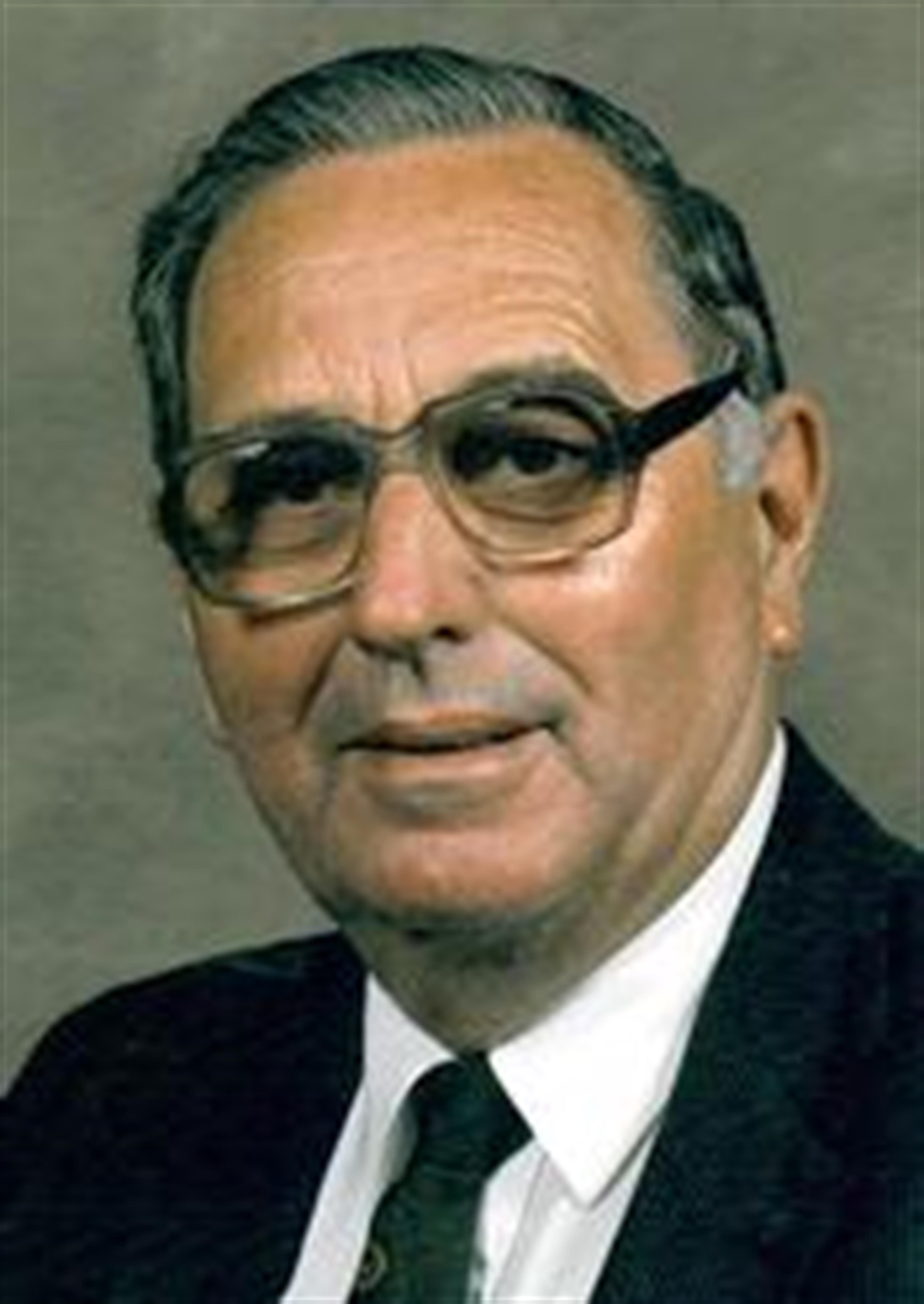 Elliott William Nettles