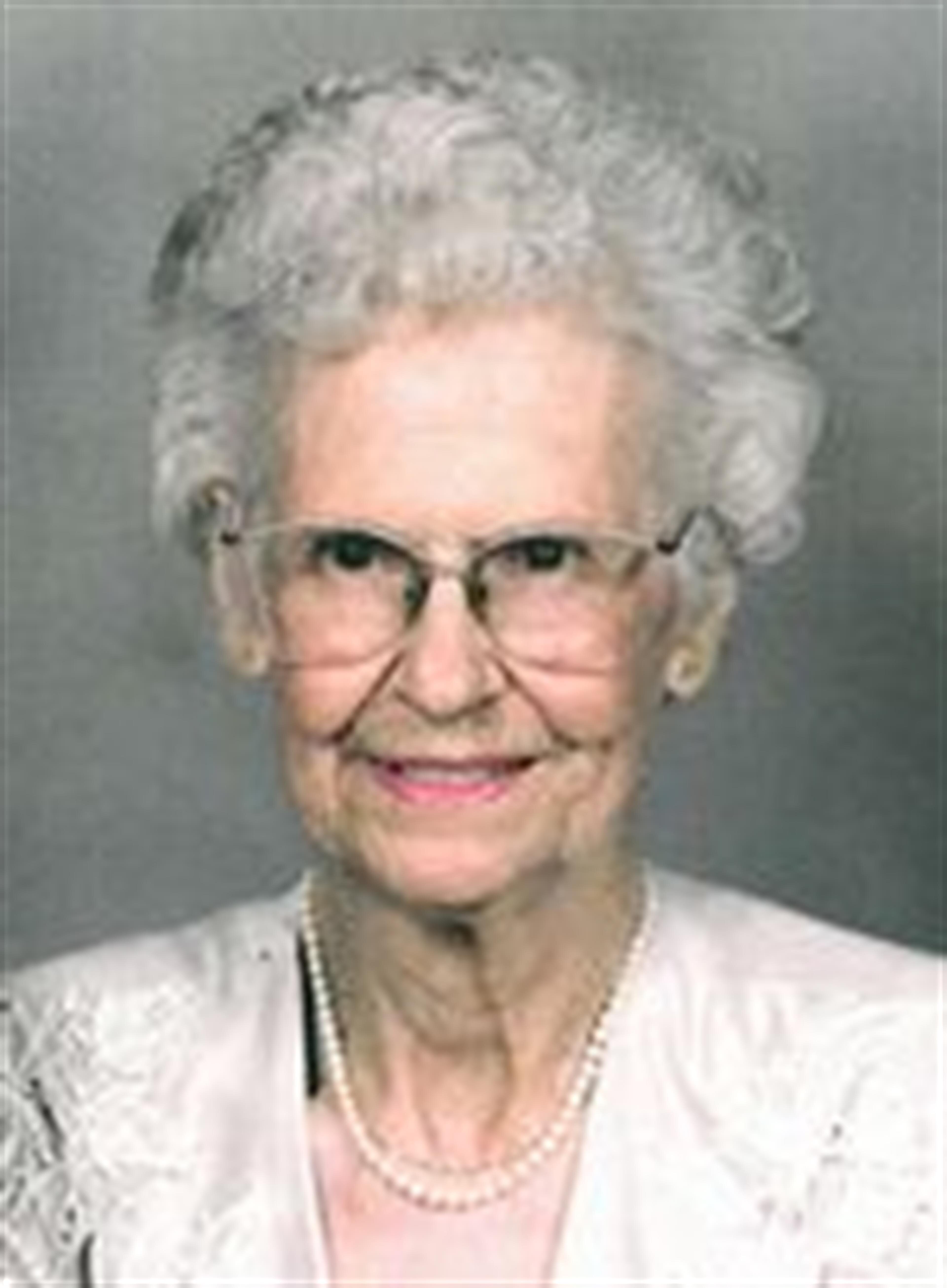 Cora "Dee Dee" Loyd Thompson