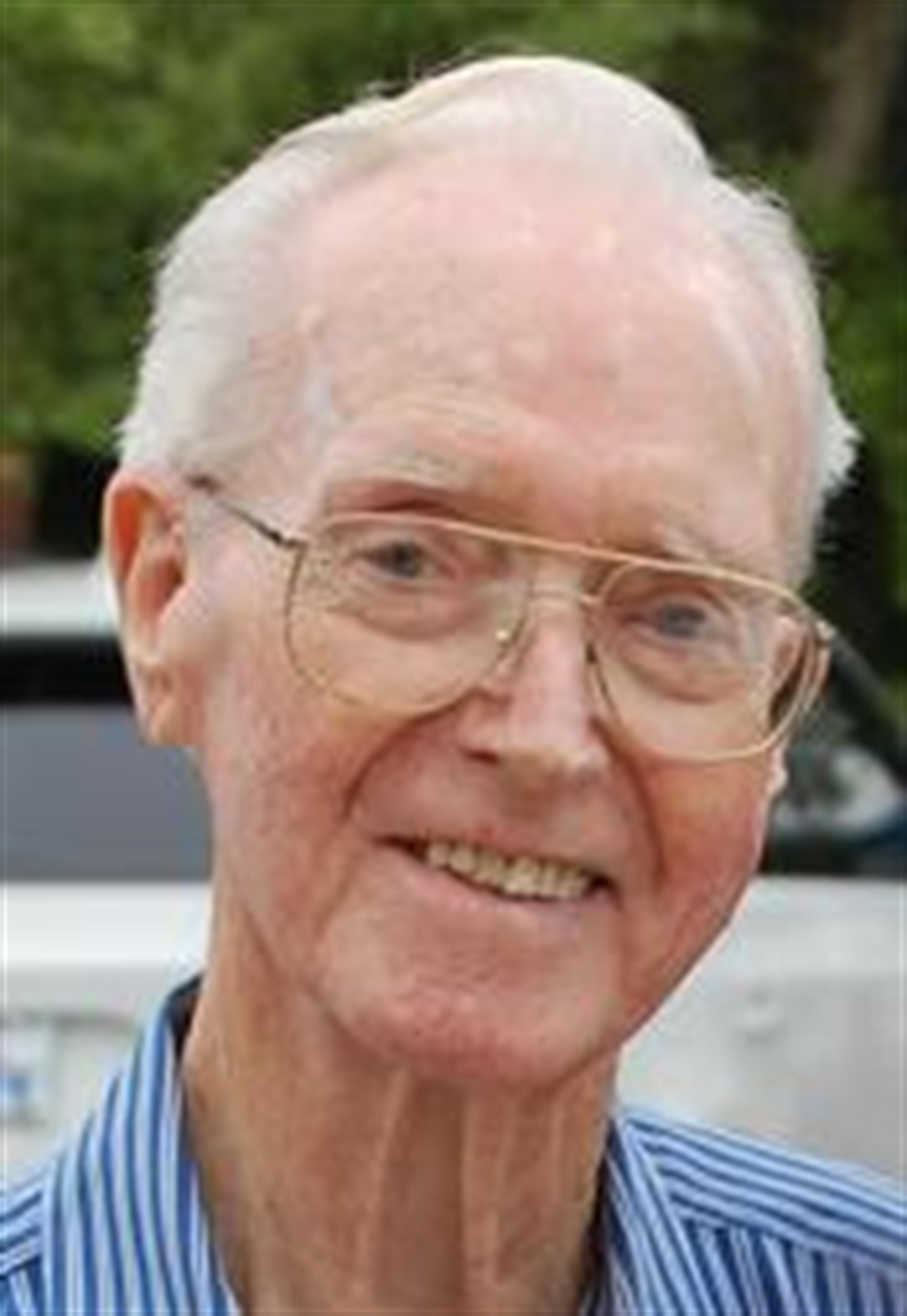 Robert "Bob" Vorhoff