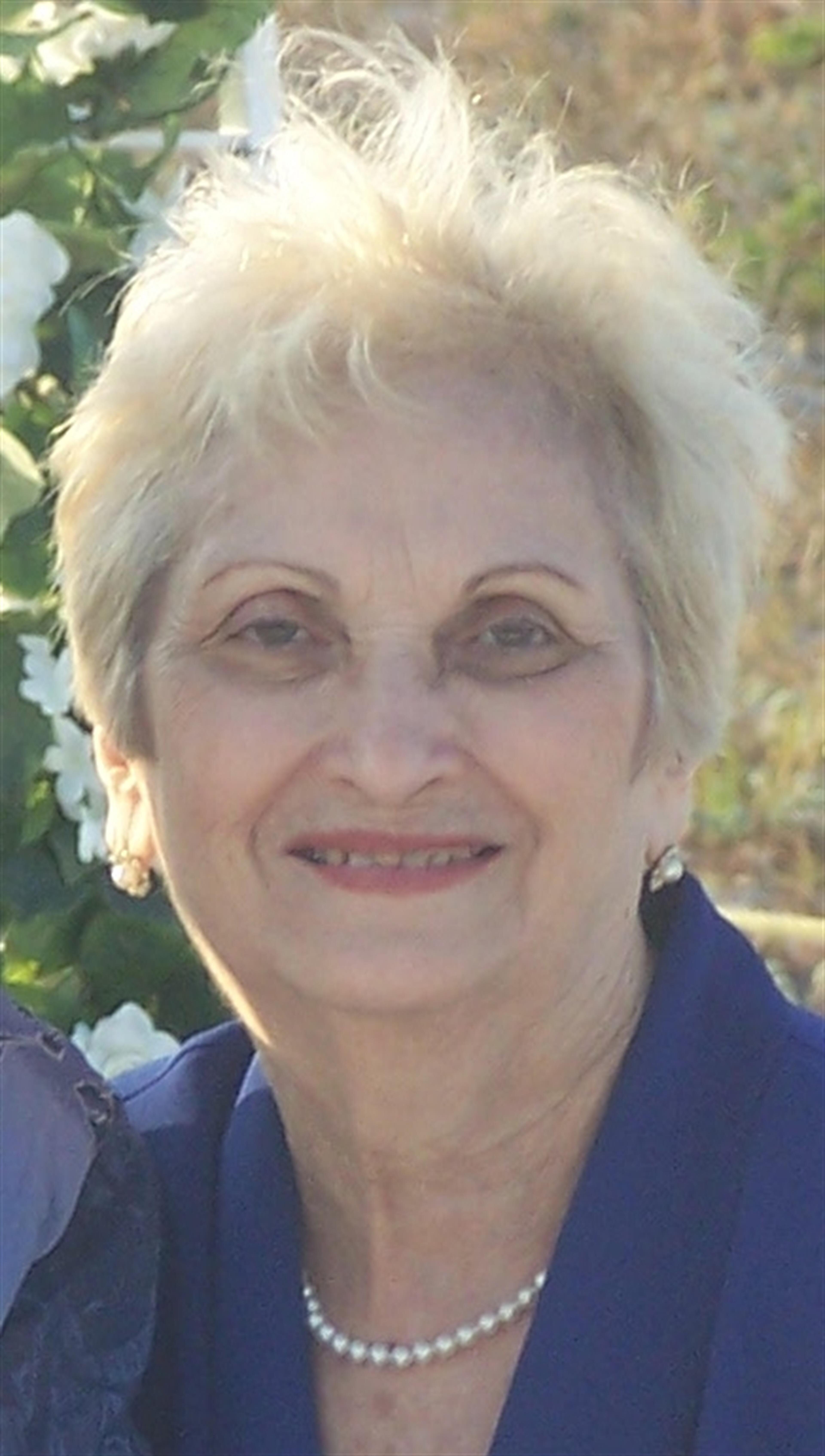 Ana Velez