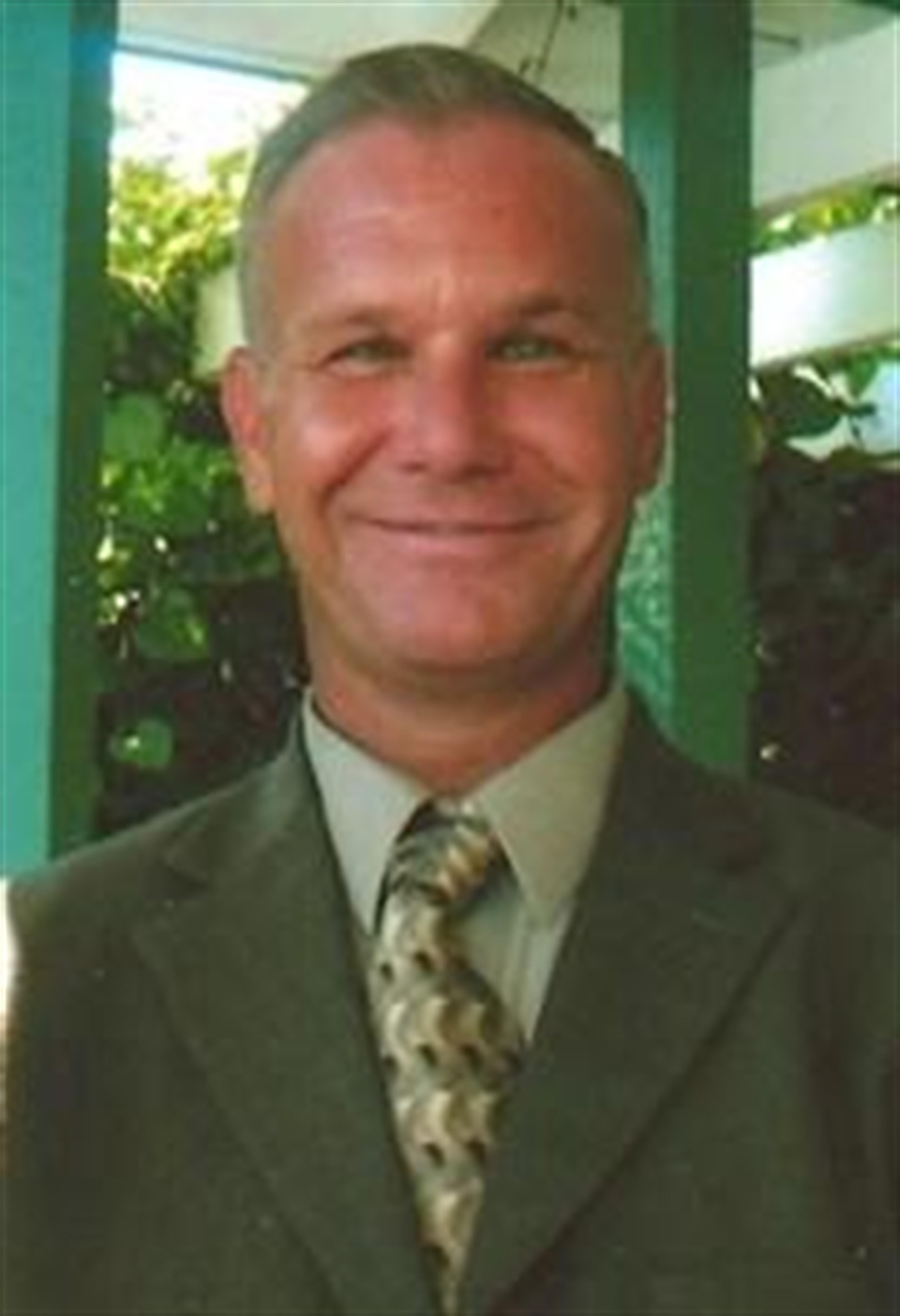 Robert Stephen Litcher